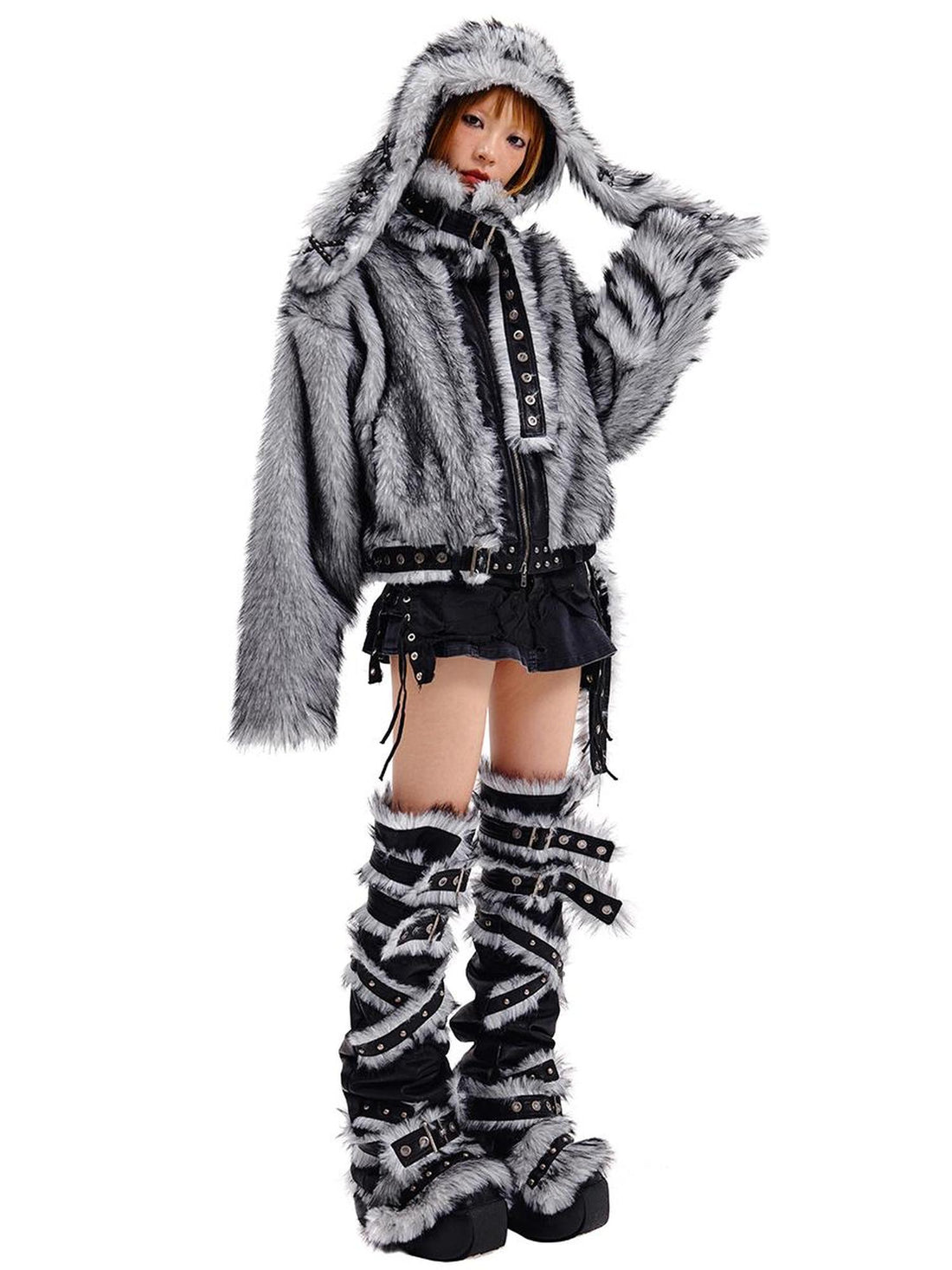 CFIERCE Grey Fur Trimmed Coat Aw24