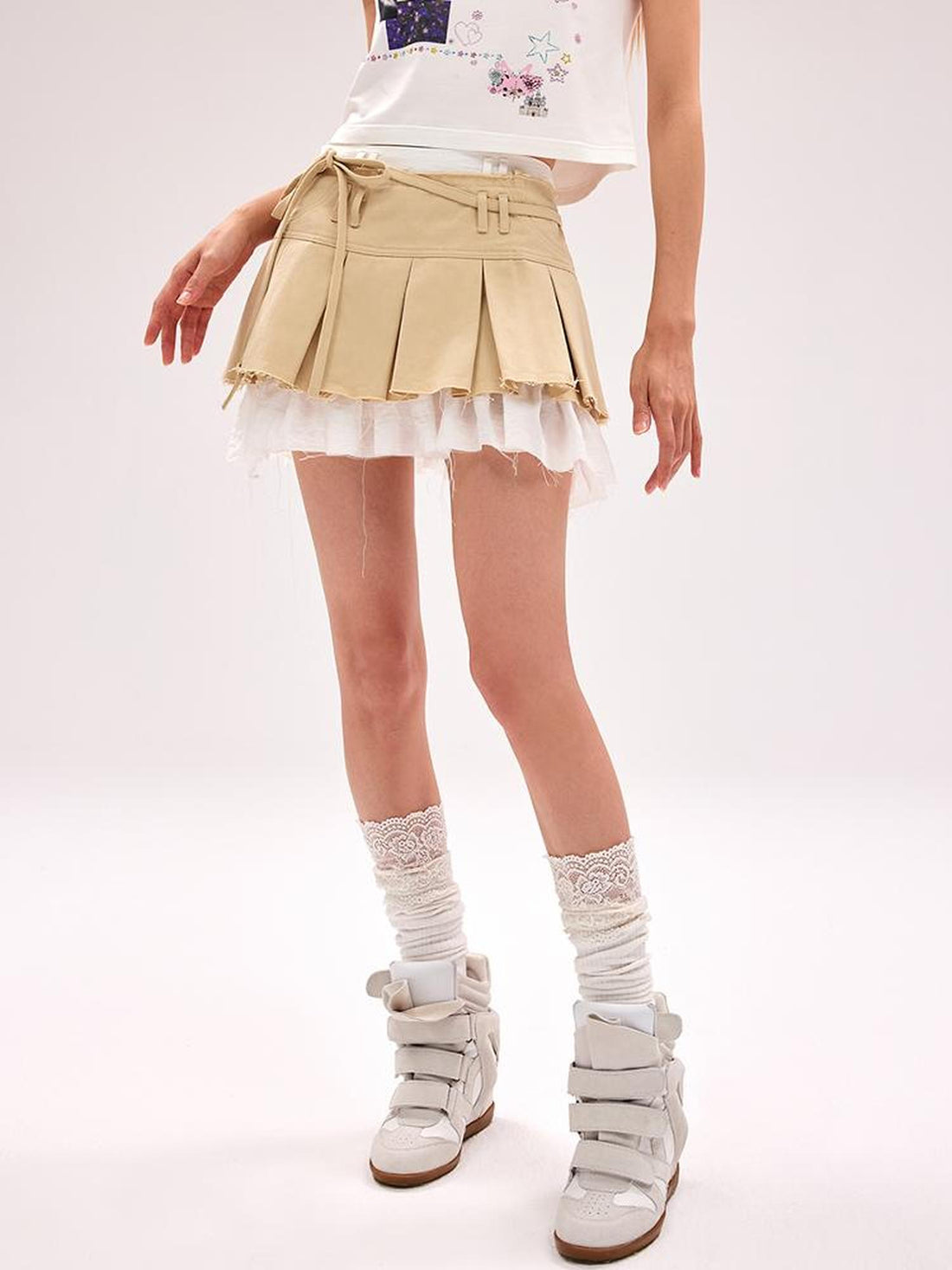 CFIERCE Pleated Raw Hem Skirt