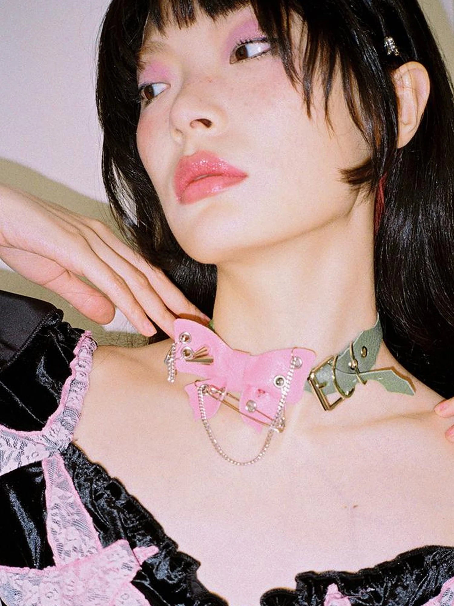 Punk Butterfly Spike Choker Pink Green