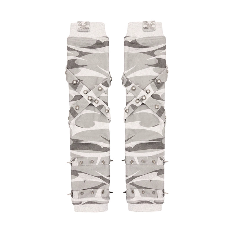 CFIERCE_Rivet_Trimmed_Gloves_MISSTT