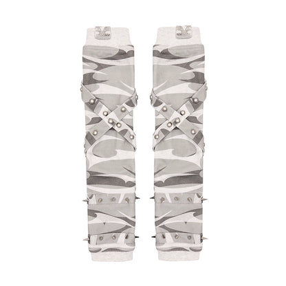 CFIERCE_Rivet_Trimmed_Gloves_MISSTT