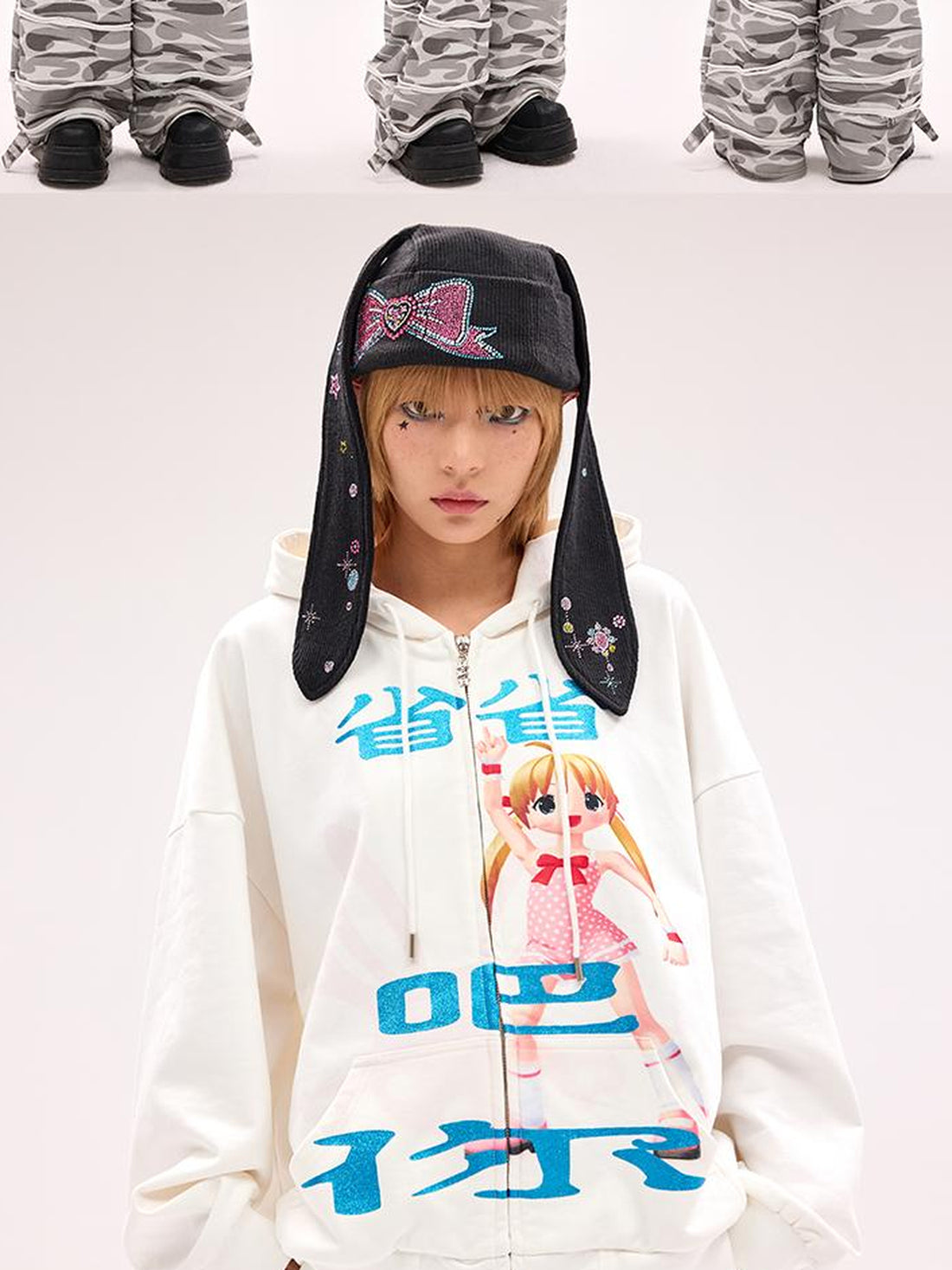 CFIERCE Sheng Glitter Print Hooded Sweatshirt