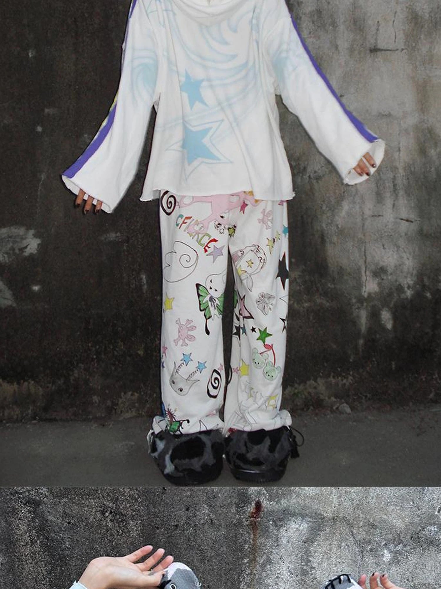 Spiral Graffiti Print Hoodie