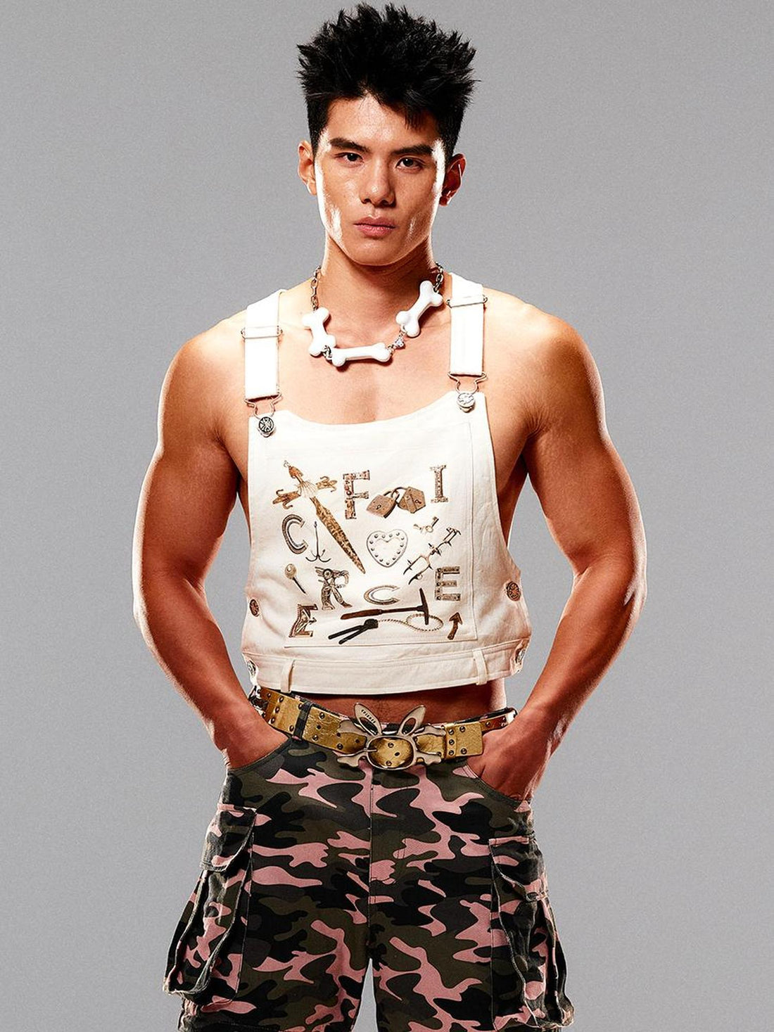 CFIERCE Tactical Vest With Weapon Camo Print