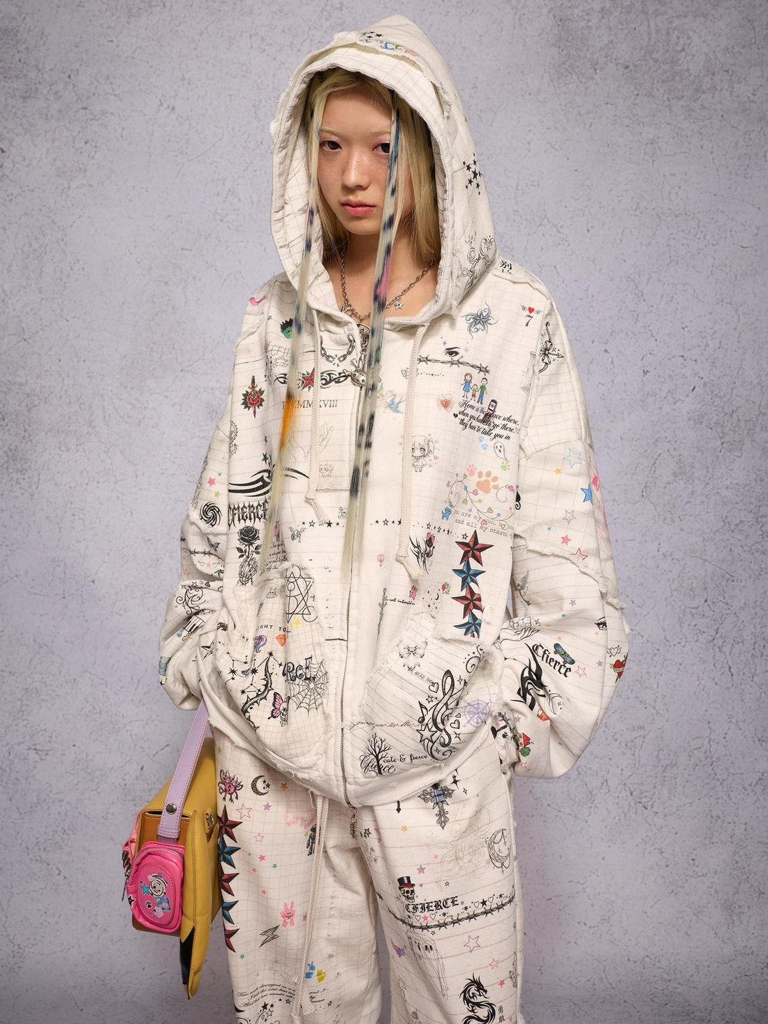 CFIERCE Torn Manuscript Print Distressed Detail Women&