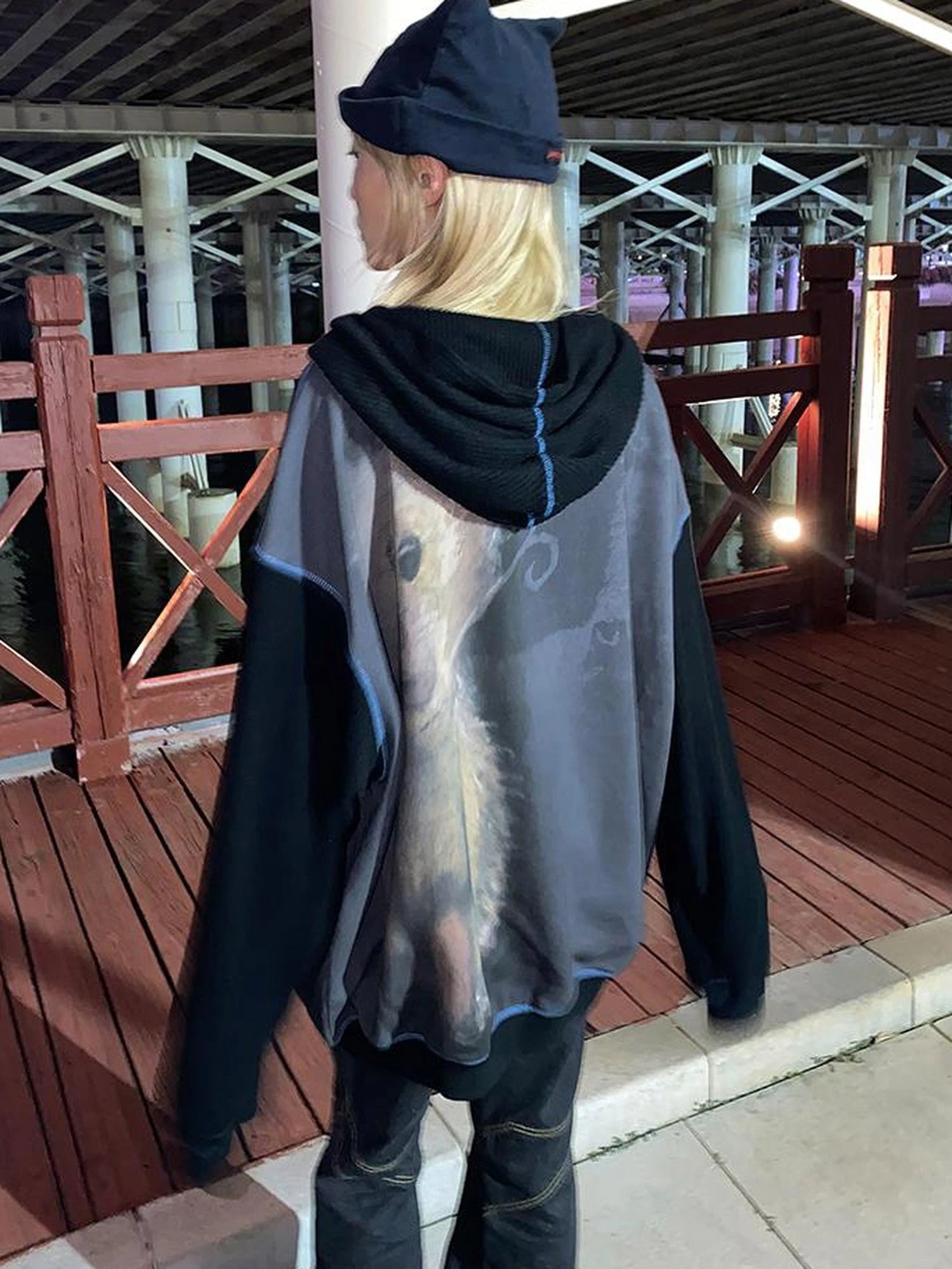 Vintage Bear Print Hooded Sweatshirt