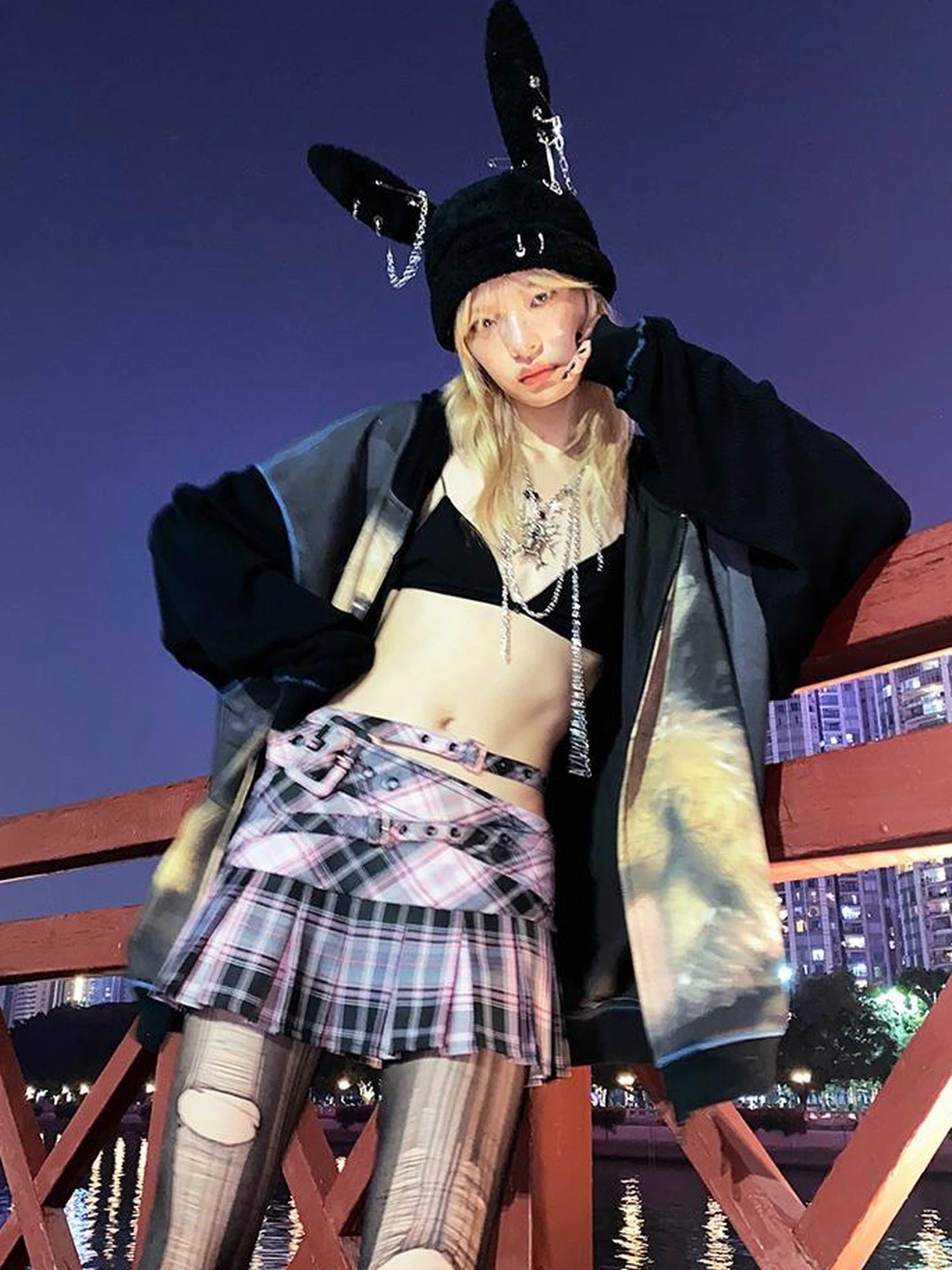 Vintage Bear Print Hooded Sweatshirt