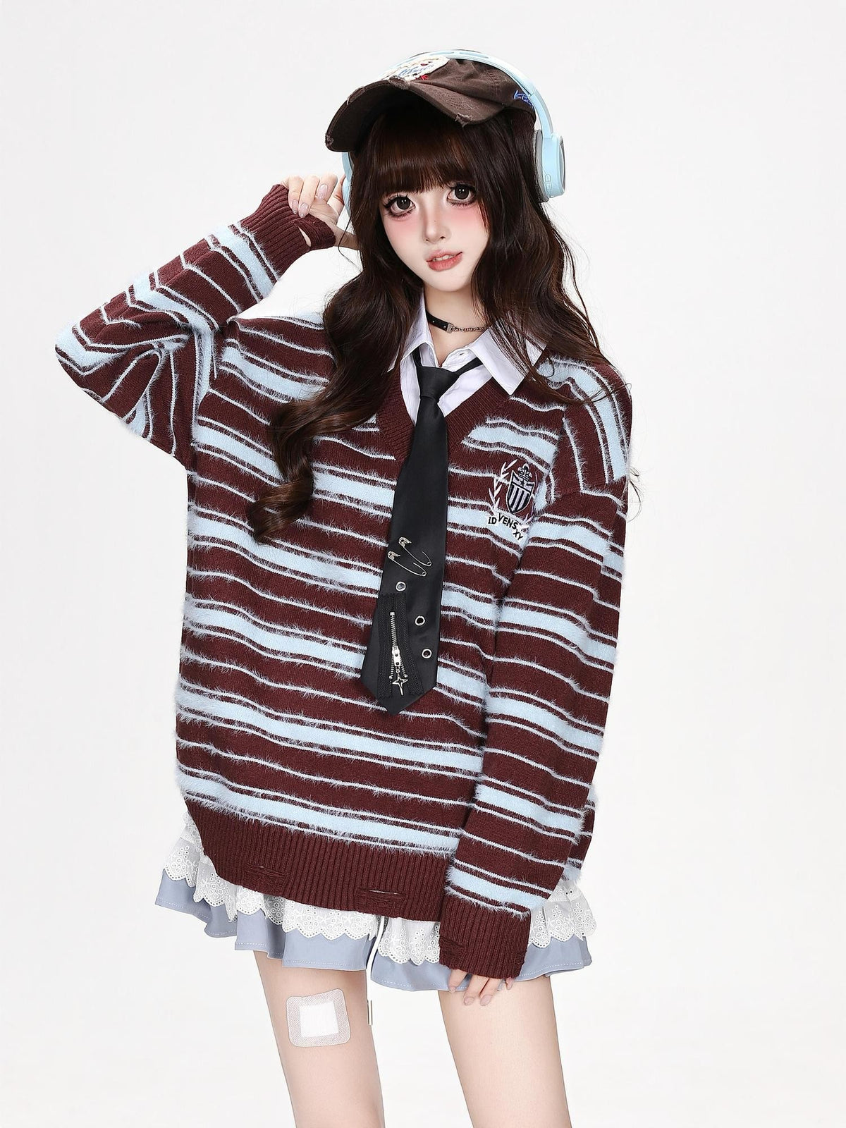 CRAZYGIRL Striped V-neck Fake Two Piece Loose Pullover Women&