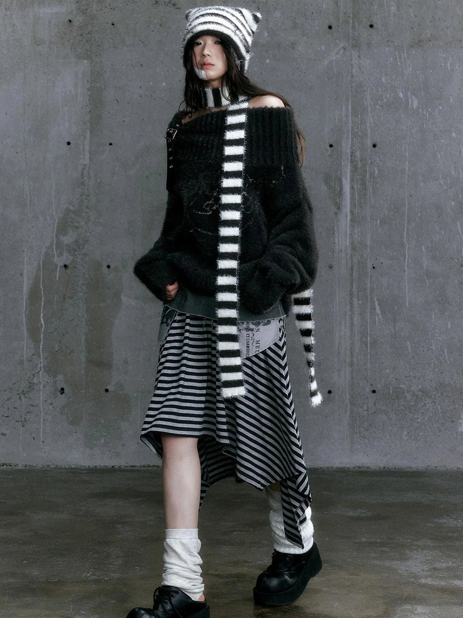 Chain Jacquard Detachable Belt Punk Collar Loose Sweater