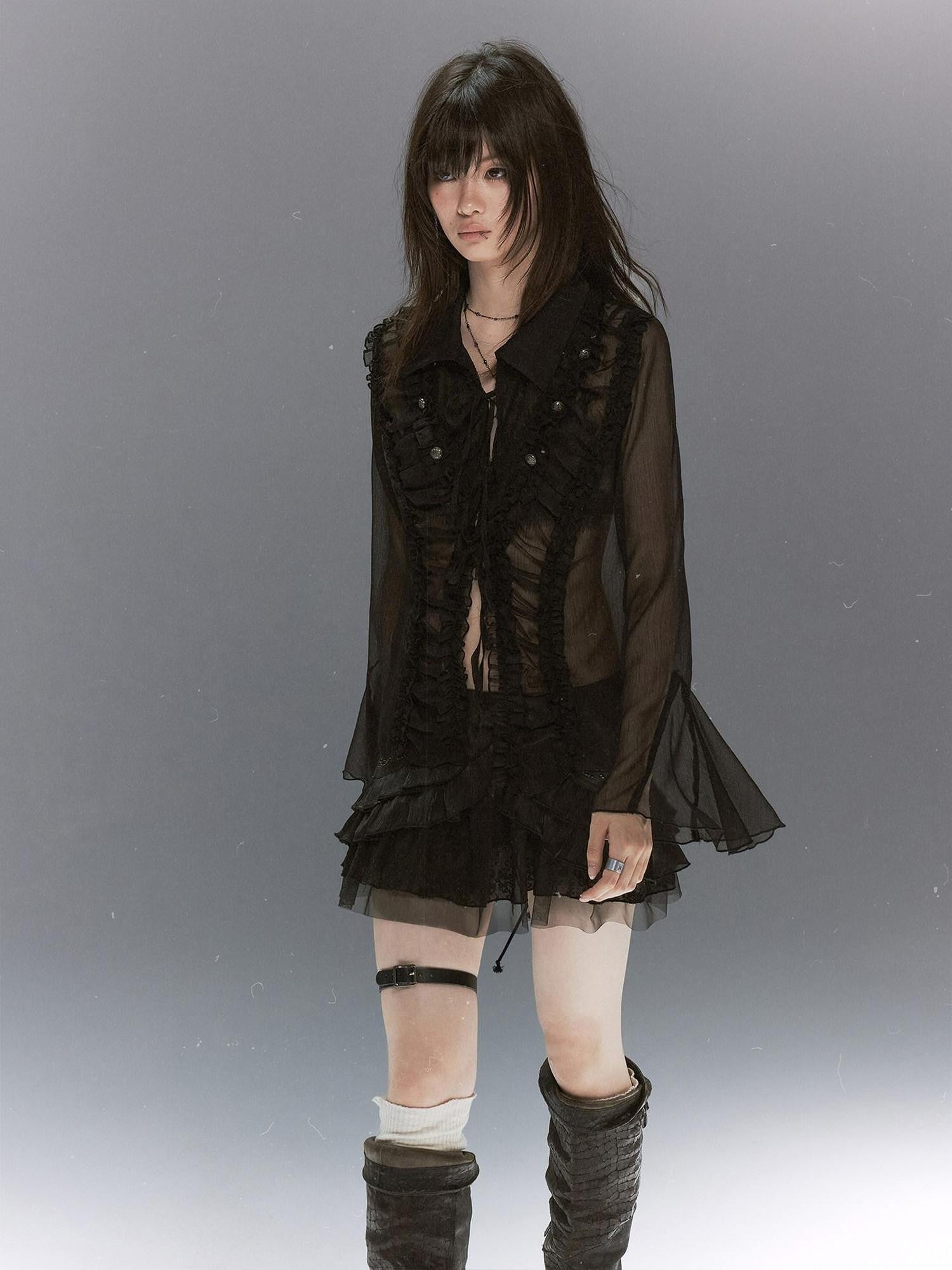 Cest Nous Court Lace Pleated Collared Placket Long Sleeve Women&