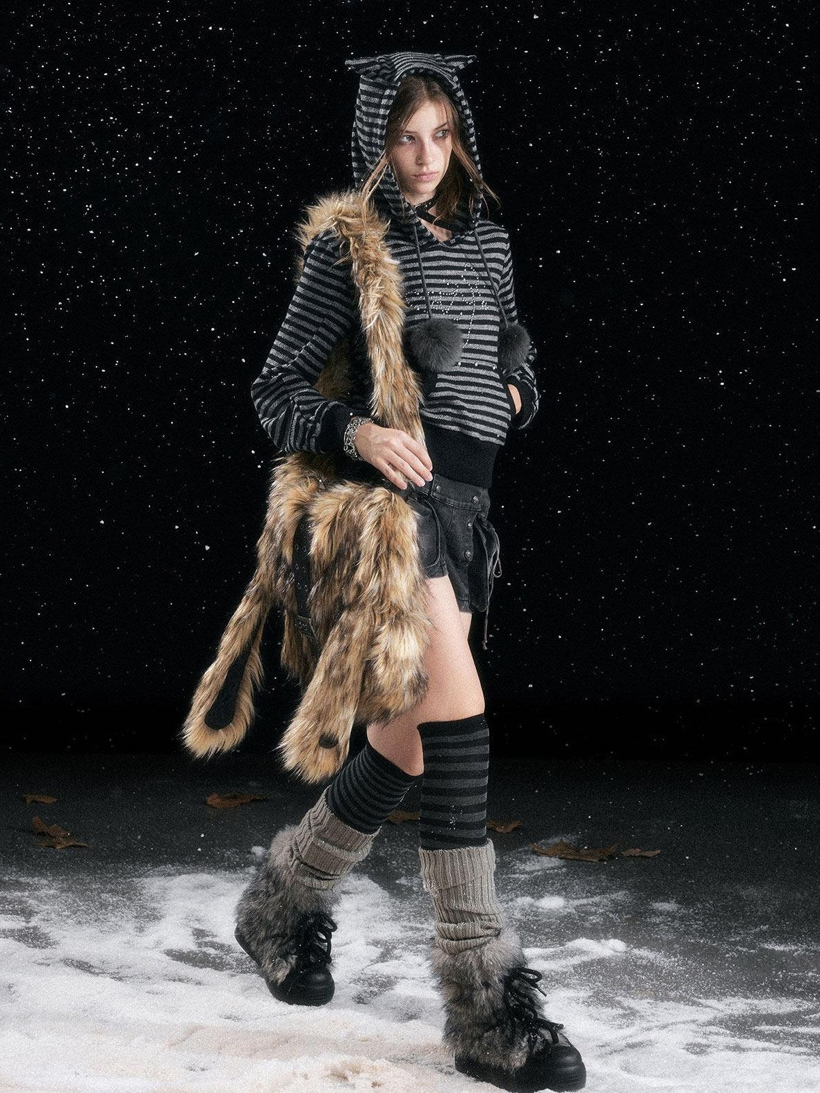 Cest Nous Cozy Loose Fit Striped Pullover Hooded Long Sleeve Commuter Black Gray Hoodies