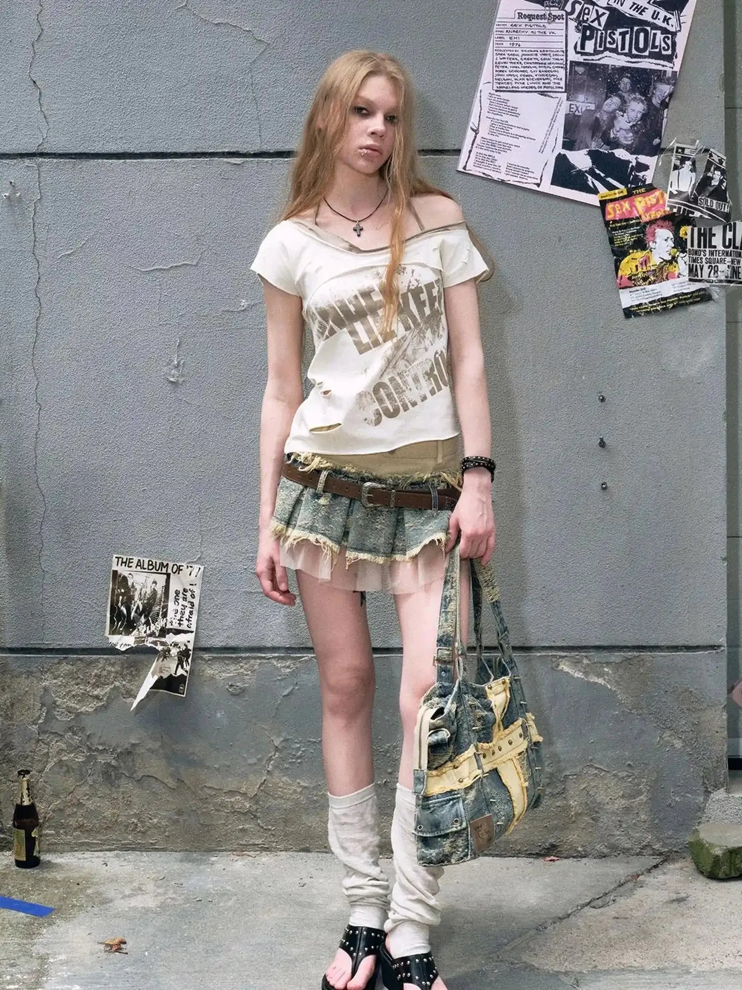 Crooked Club Graffiti Tee