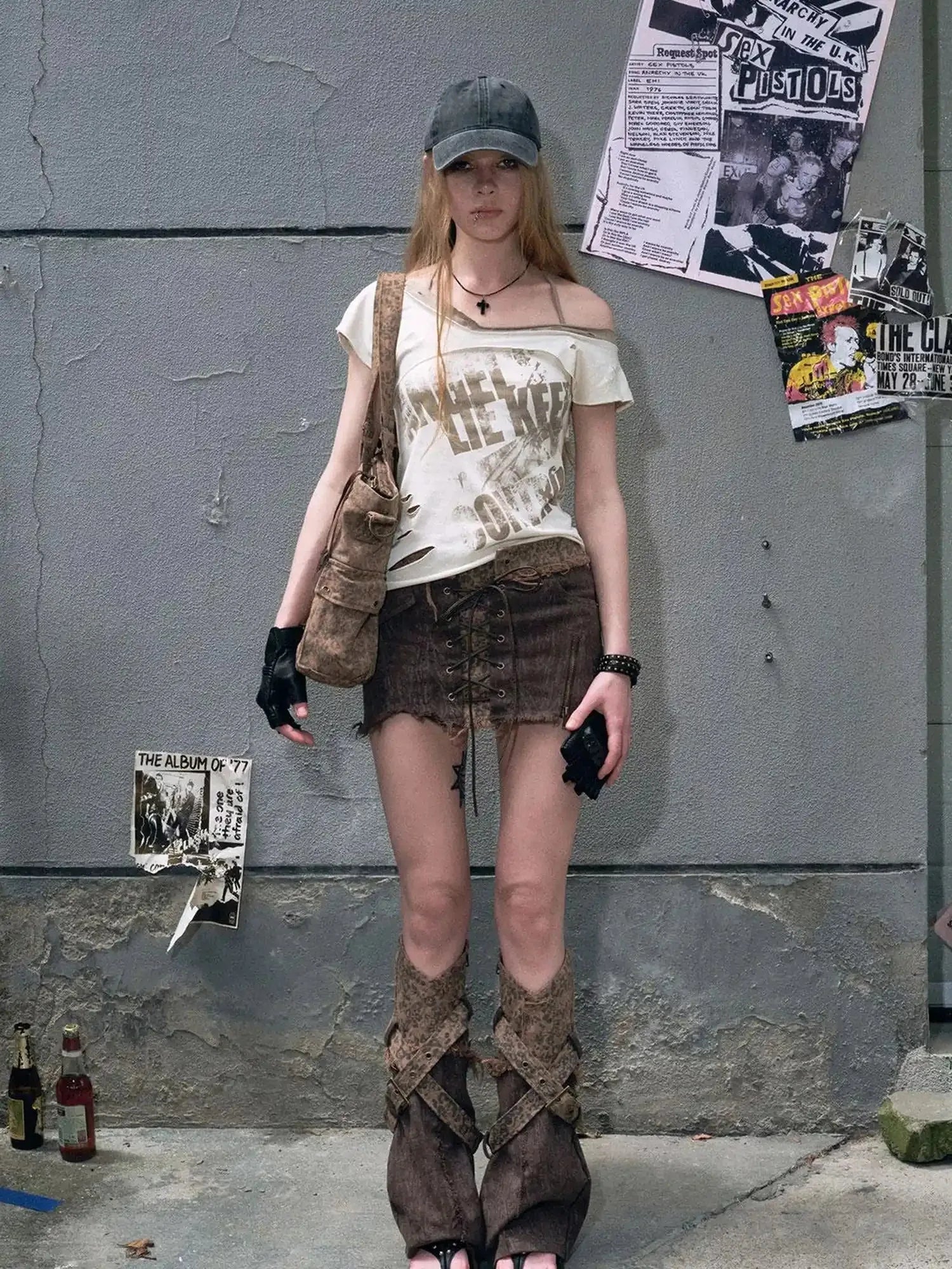 Crooked Club Graffiti Tee