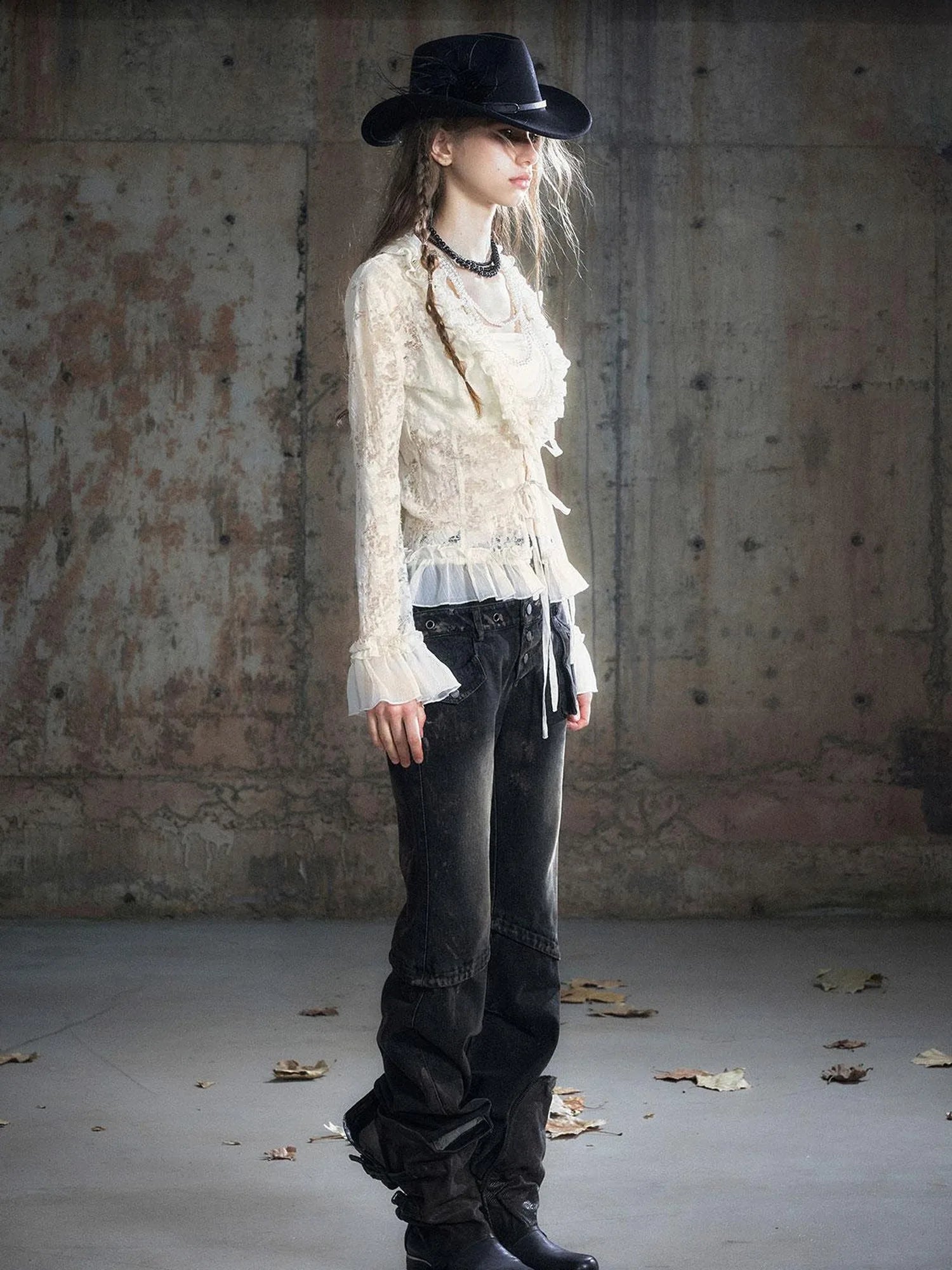 Double Waist Muddy Wash Low Rise Flared Jeans