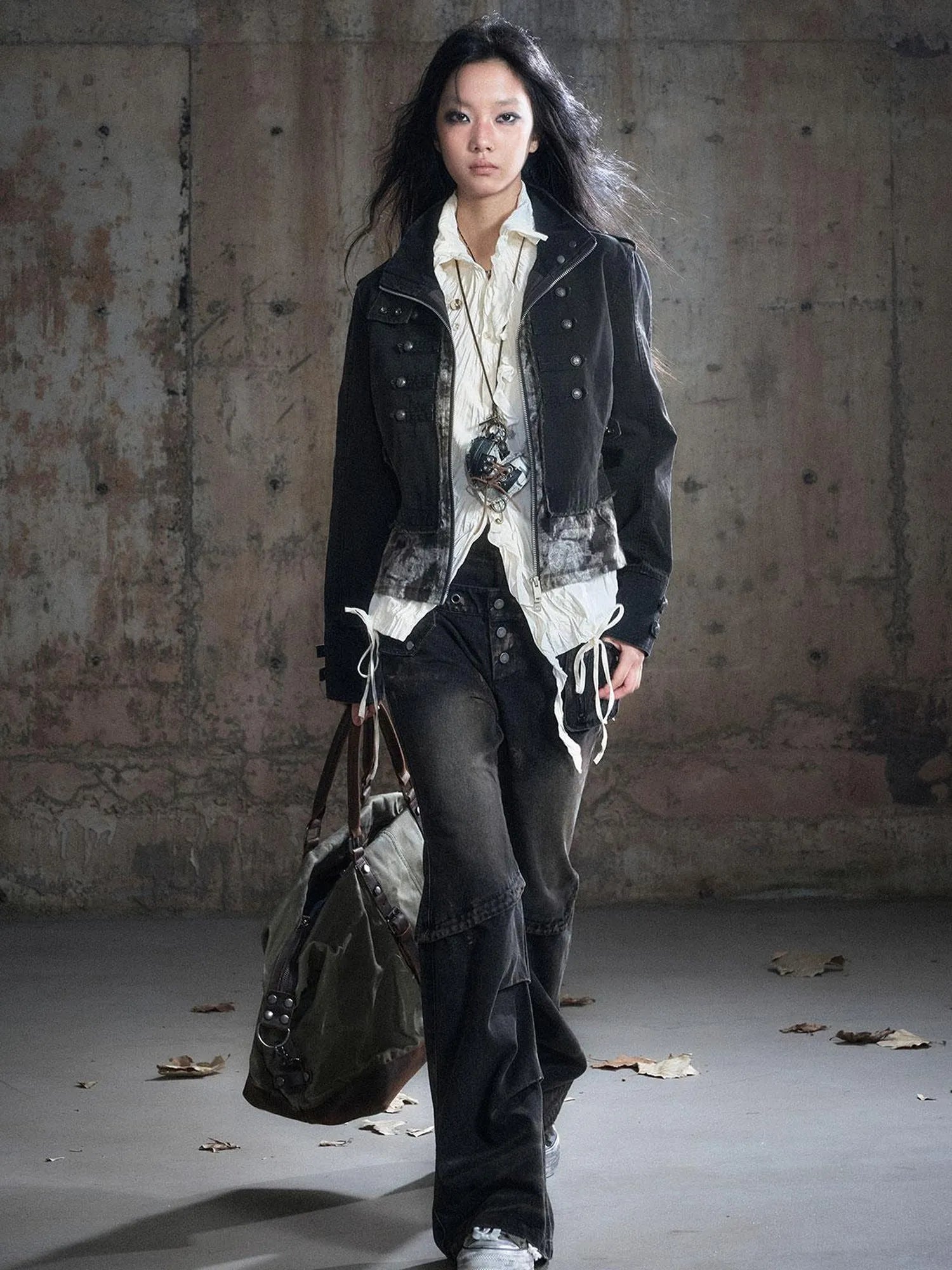 Double Waist Muddy Wash Low Rise Flared Jeans