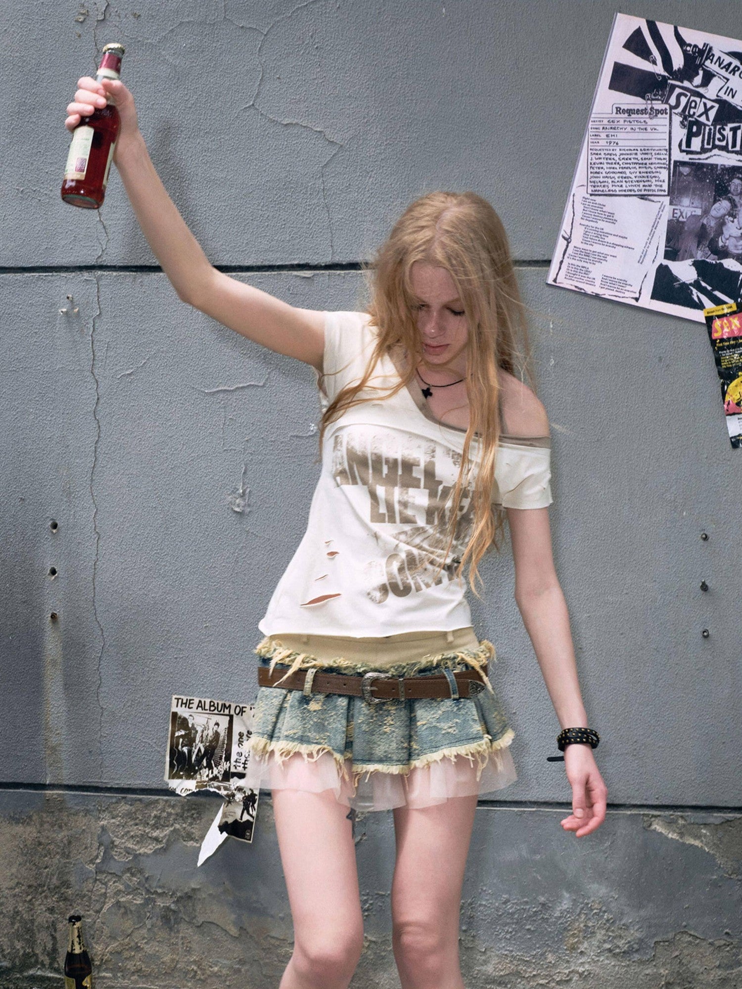 Cest Nous Frayed Asymmetric Graffiti V-neck Women&