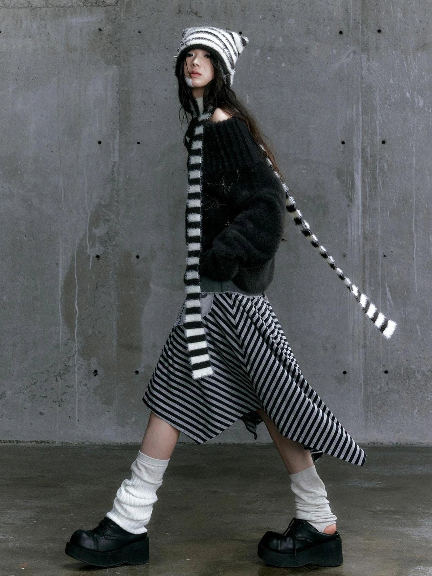 Chinese Clothing Cest Nous Update Punk Striped Cat Ear Hat Scarf Set