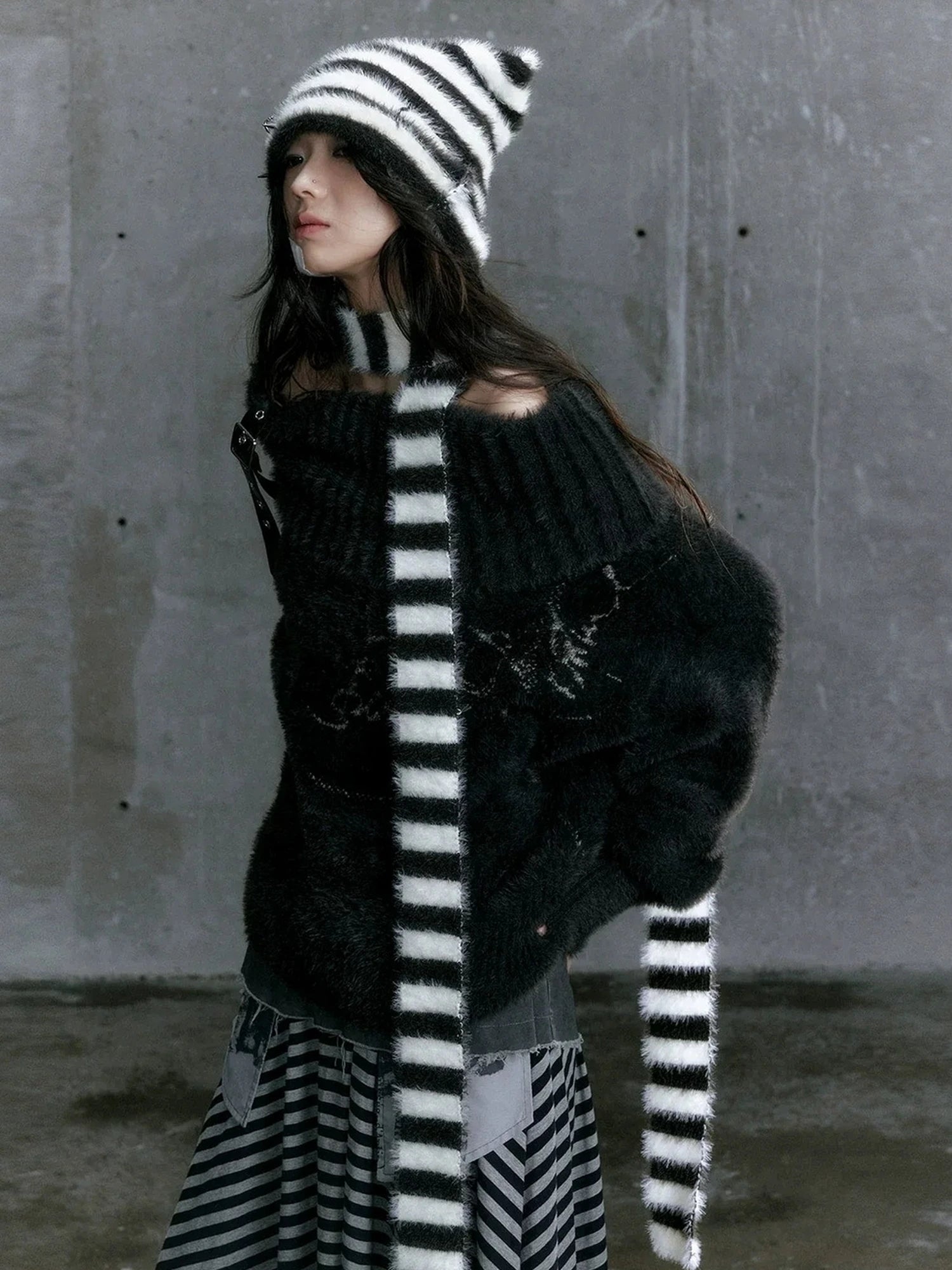 Chinese Clothing Cest Nous Update Punk Striped Cat Ear Hat Scarf Set