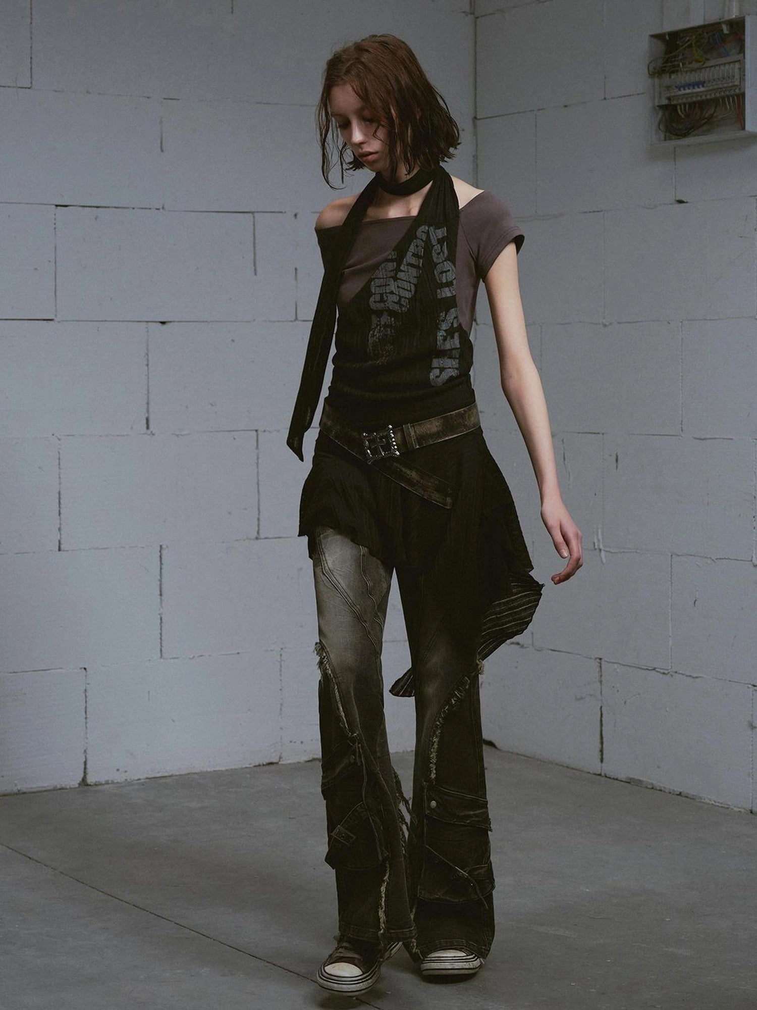 Chinese Clothing Cest Nous Update Vintage Distressed Raw Hem Flared Jeans