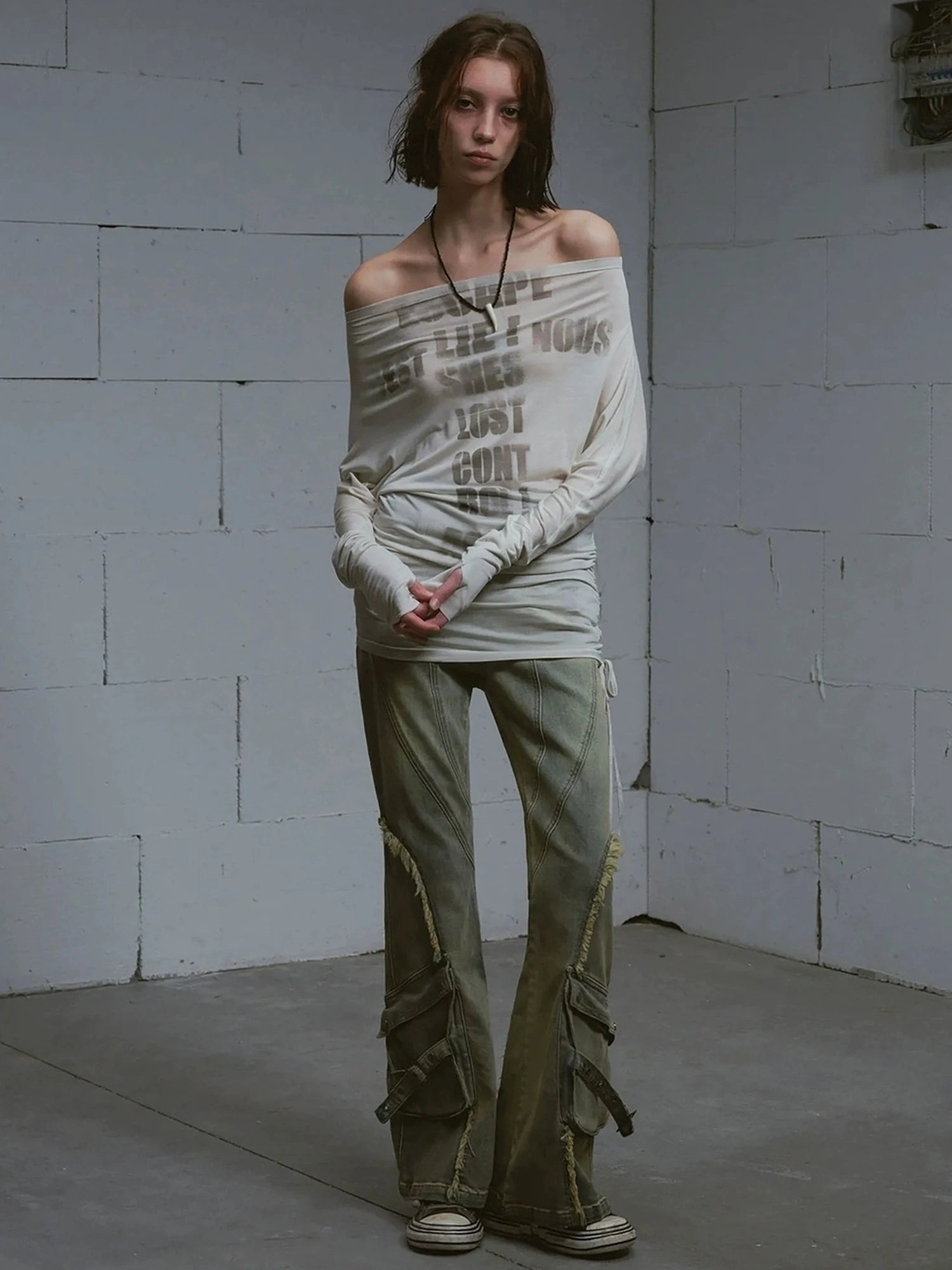 Chinese Clothing Cest Nous Update Vintage Distressed Raw Hem Flared Jeans