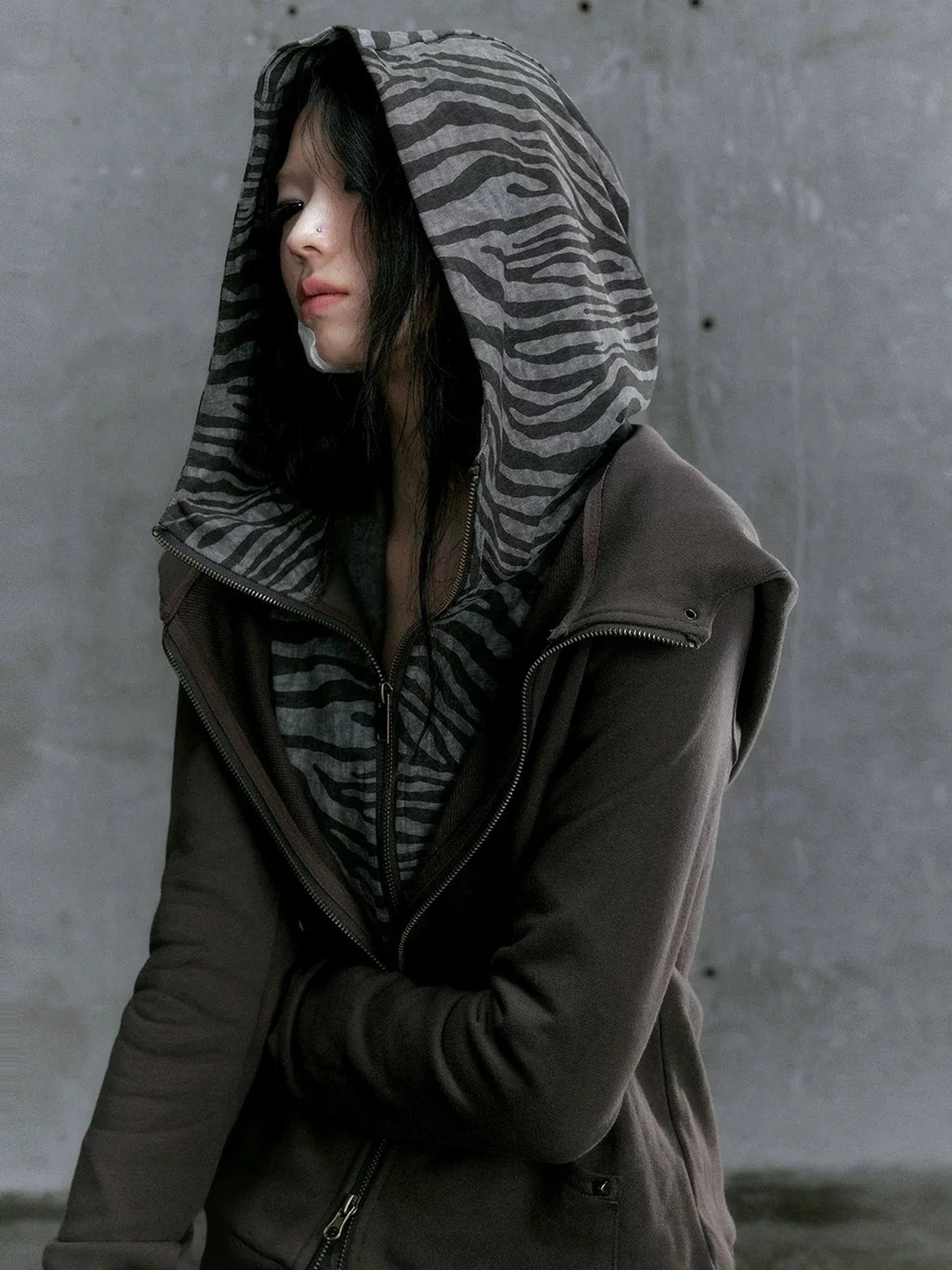 Chinese Clothing Cest Nous Update Vintage Studded Two Tone Zip Hoodie