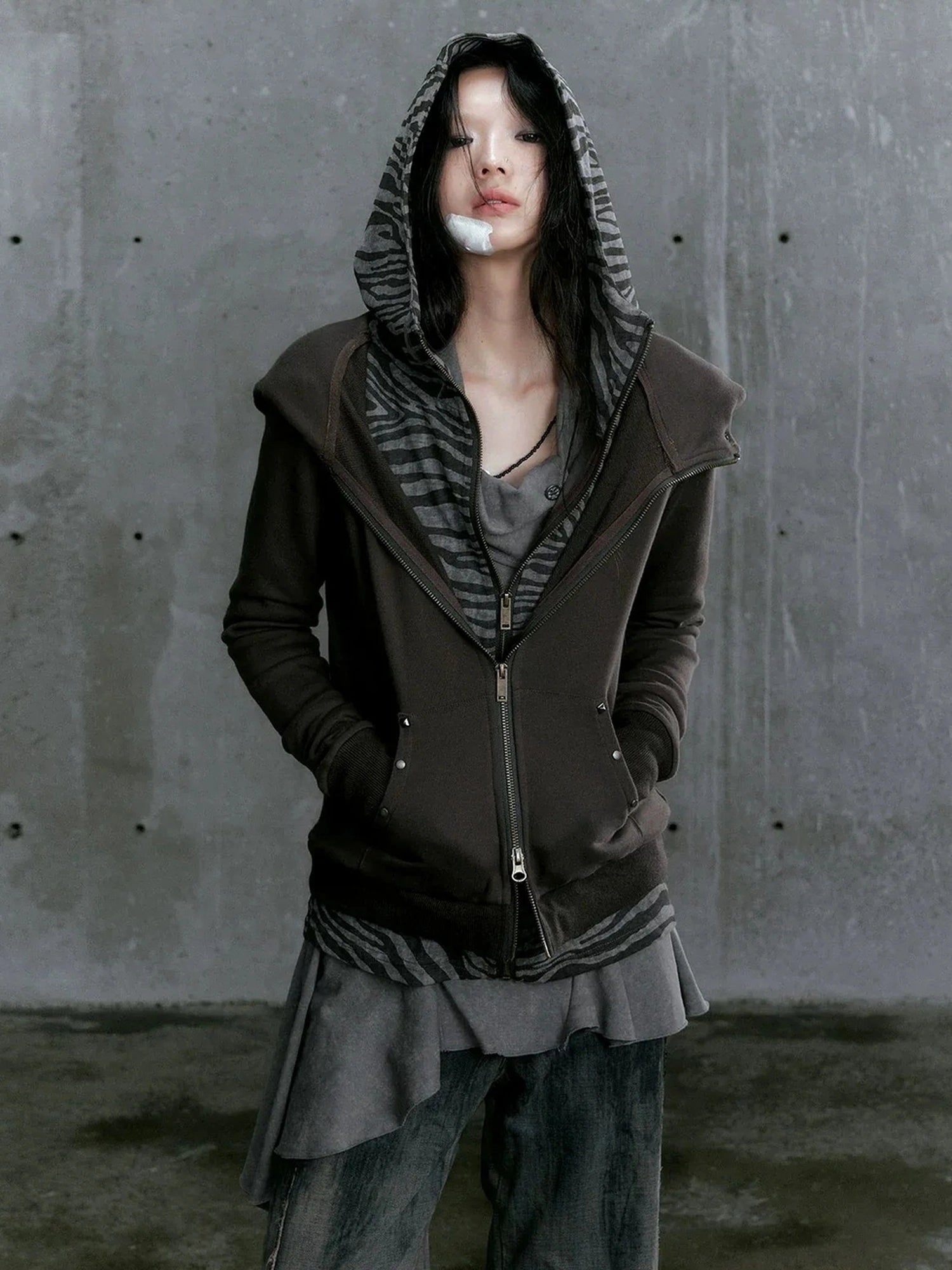 Chinese Clothing Cest Nous Update Vintage Studded Two Tone Zip Hoodie