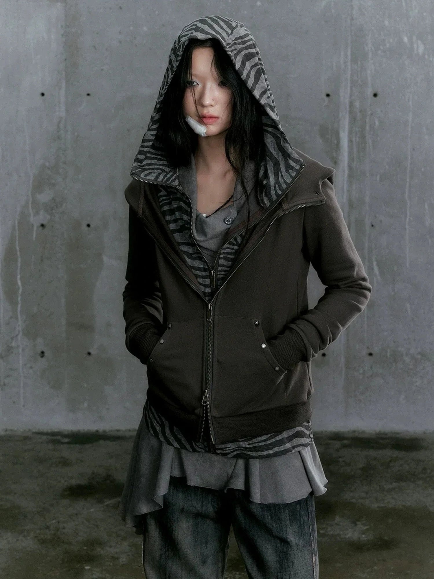 Chinese Clothing Cest Nous Update Vintage Studded Two Tone Zip Hoodie