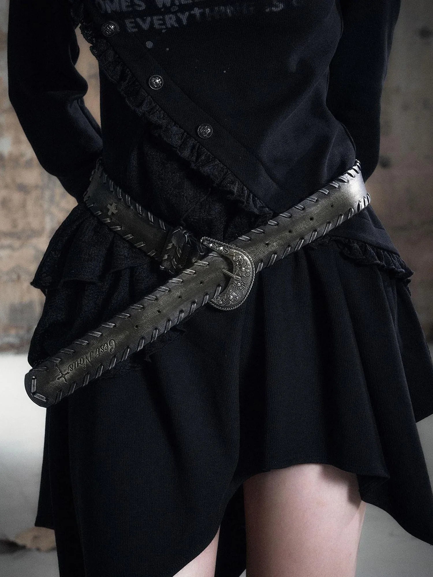 Vintage Rope Woven Distressed Belt With Ornate Buckle