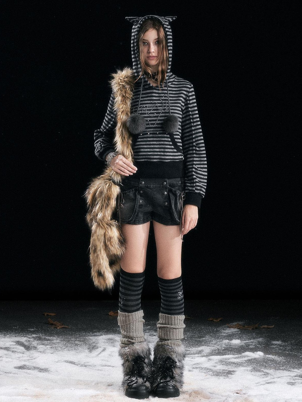 Cest Nous Washed Black Cotton Drawstring Cargo Natural Waist Womens Slight Stretch Shorts