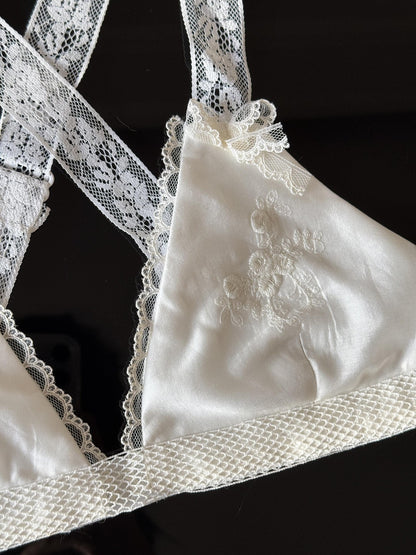 Chipchipshop Ivory Lace Cross Front Adjustable Straps Women&