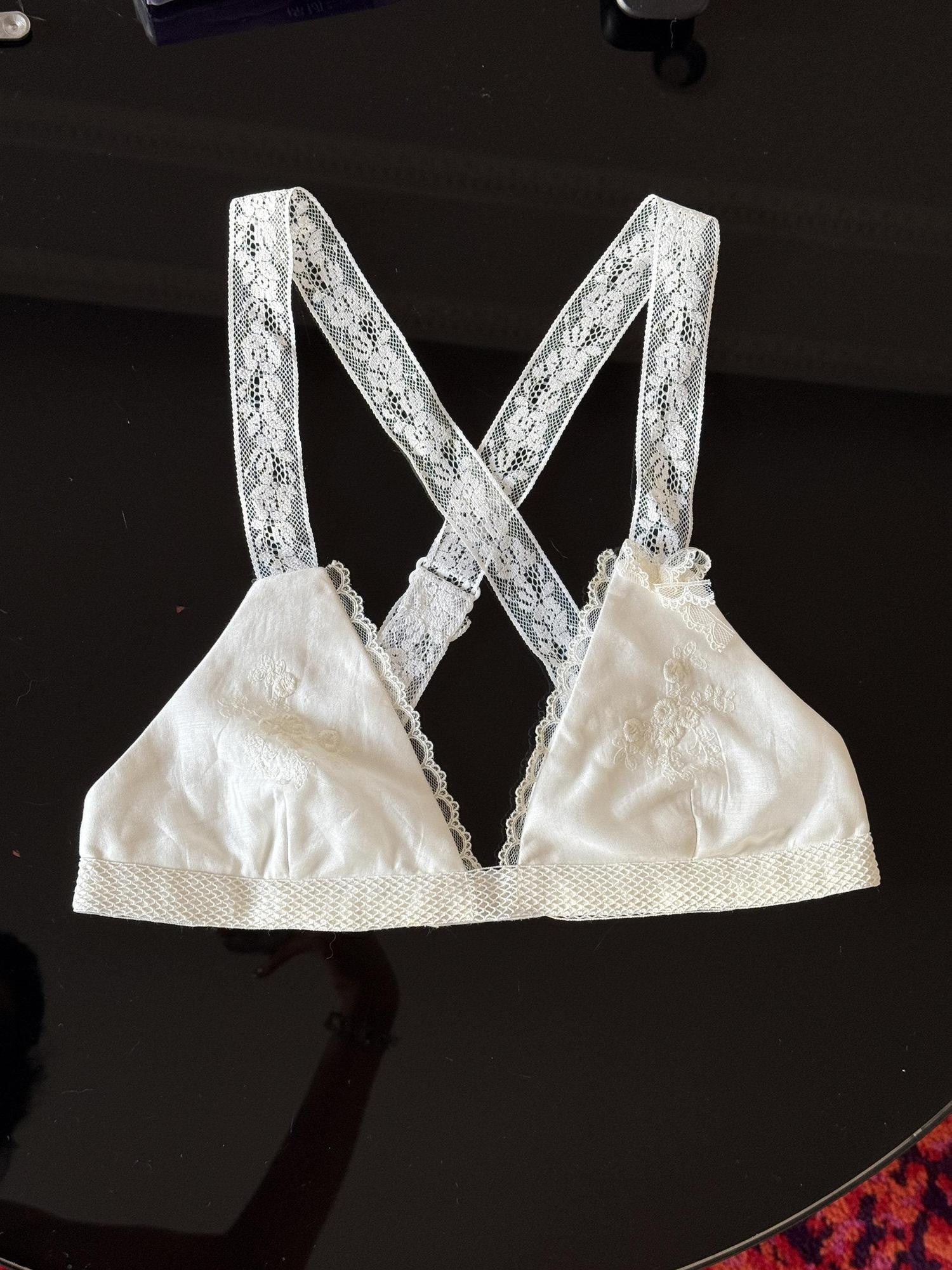 Chipchipshop Ivory Lace Cross Front Adjustable Straps Women&