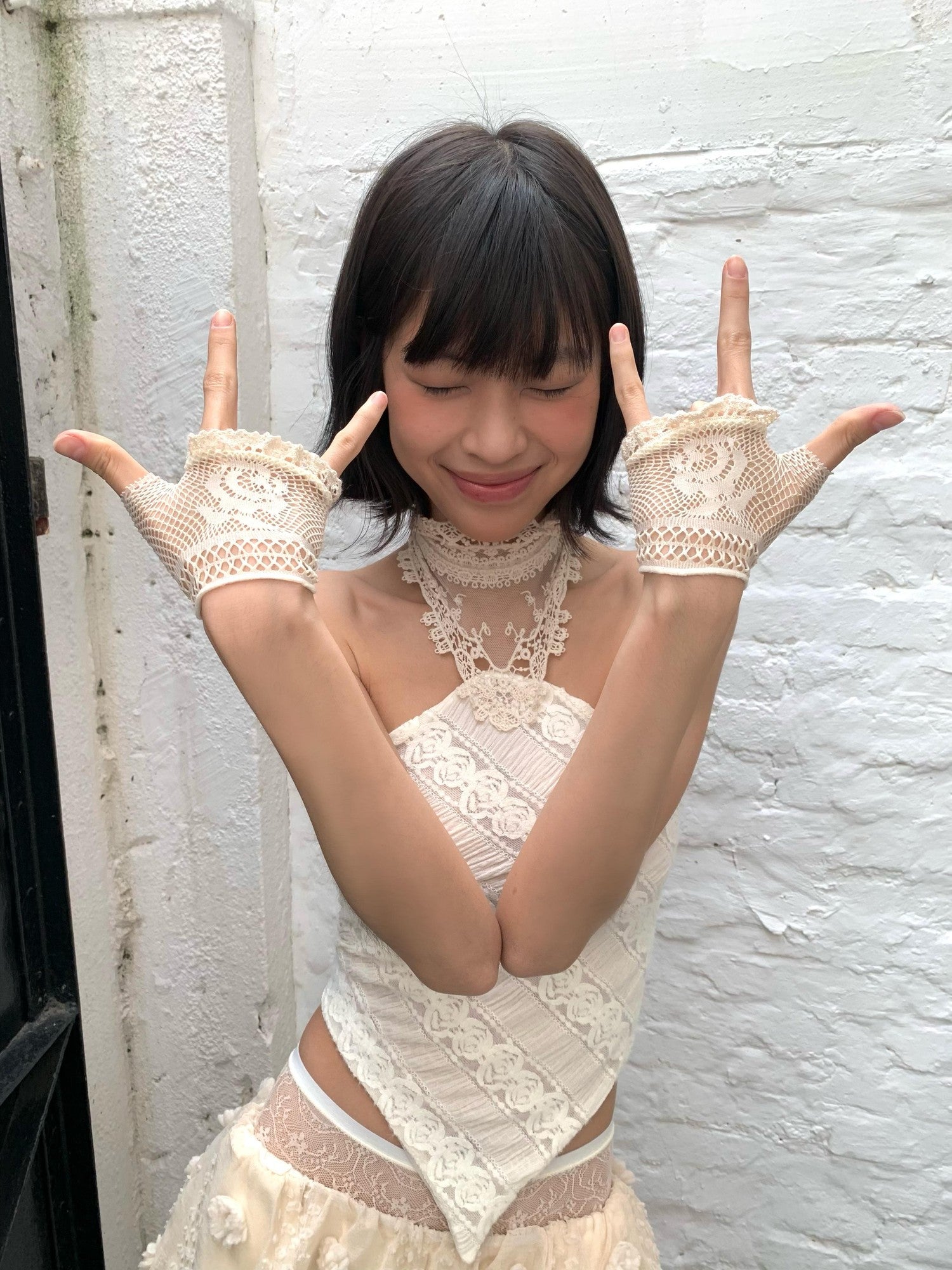 Chipchipshop Ivory Rose Motif Lace Trim Women&