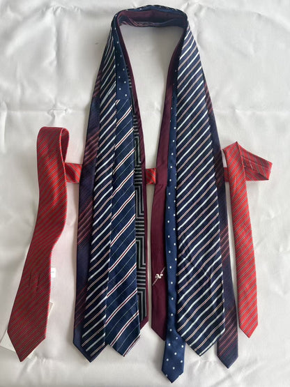 Chipchipshop_Original_Vintage_Tie_Detail_V-neck_Unique_Print_One_Of_A_Kind_Women&