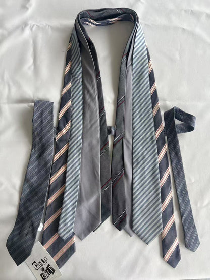 Chipchipshop_Original_Vintage_Tie_Detail_V-neck_Unique_Print_One_Of_A_Kind_Women&