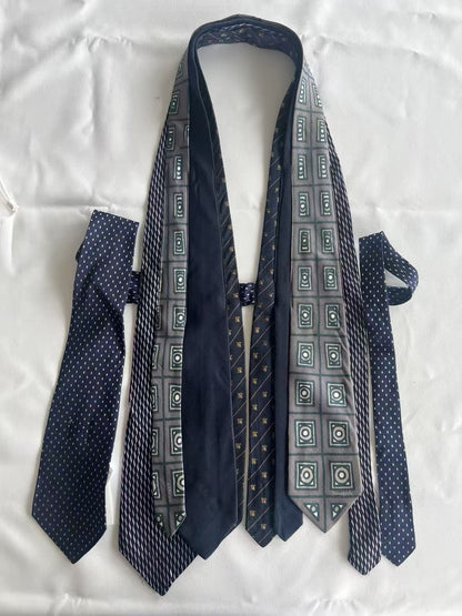 Chipchipshop_Original_Vintage_Tie_Detail_V-neck_Unique_Print_One_Of_A_Kind_Women&