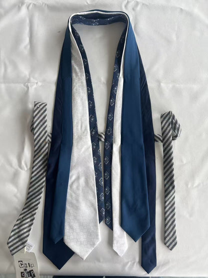 Chipchipshop_Original_Vintage_Tie_Detail_V-neck_Unique_Print_One_Of_A_Kind_Women&