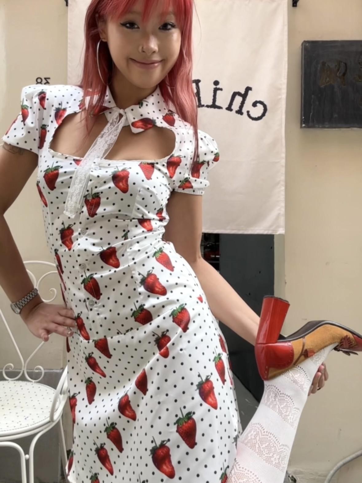 Chipchipshop Strawberry Polka Dot Bubble Sleeve Women&