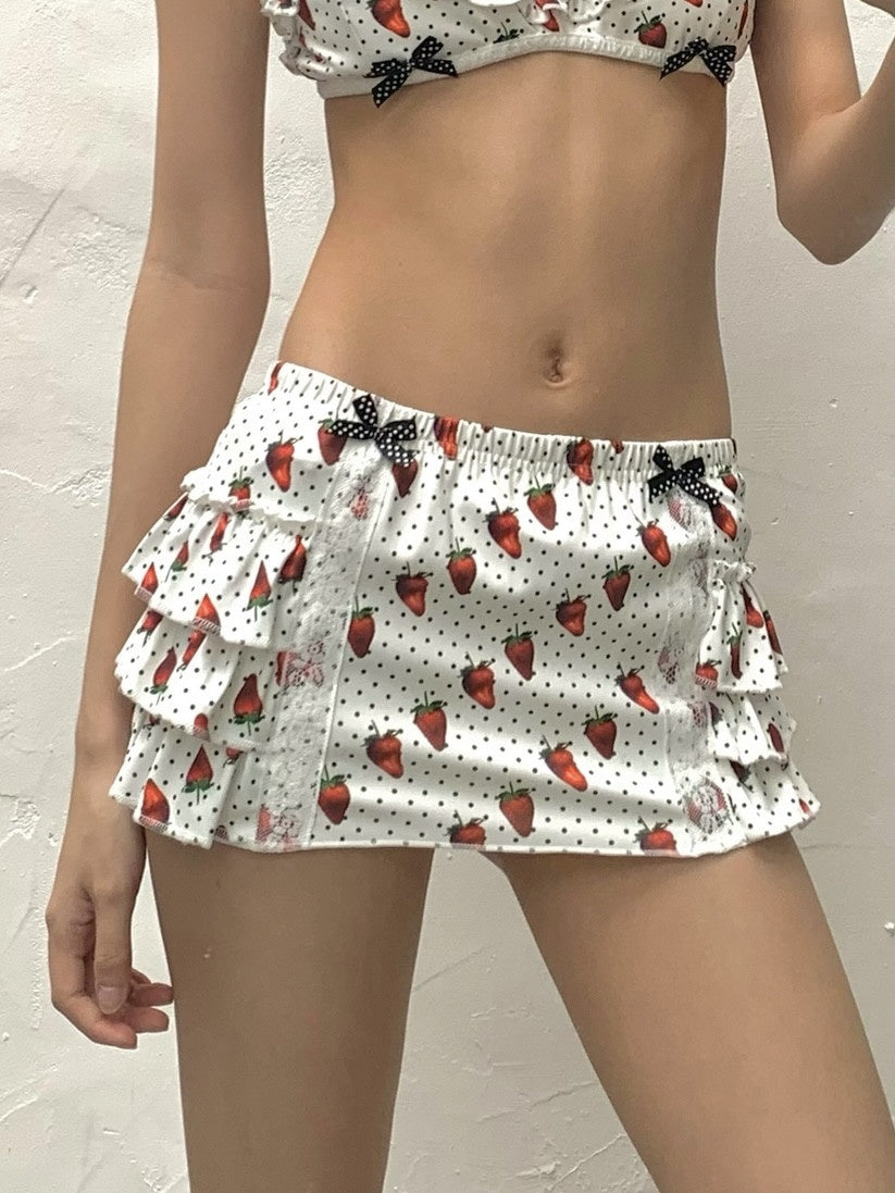 Chipchipshop_Strawberry_Polka_Dot_Cupcake_Original_Print_V-neck_Women&
