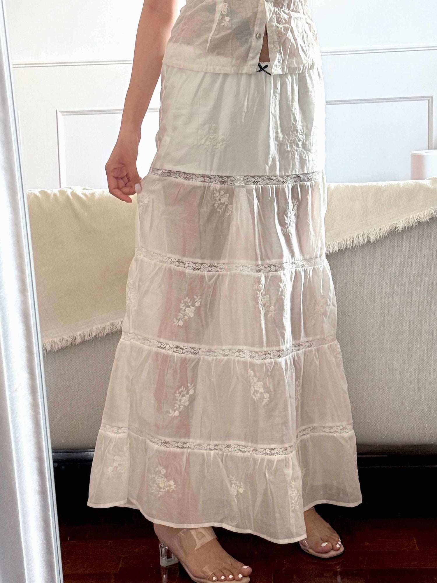 Chipchipshop_White_Embroidered_Lace_A_Line_Low_Waist_Women&