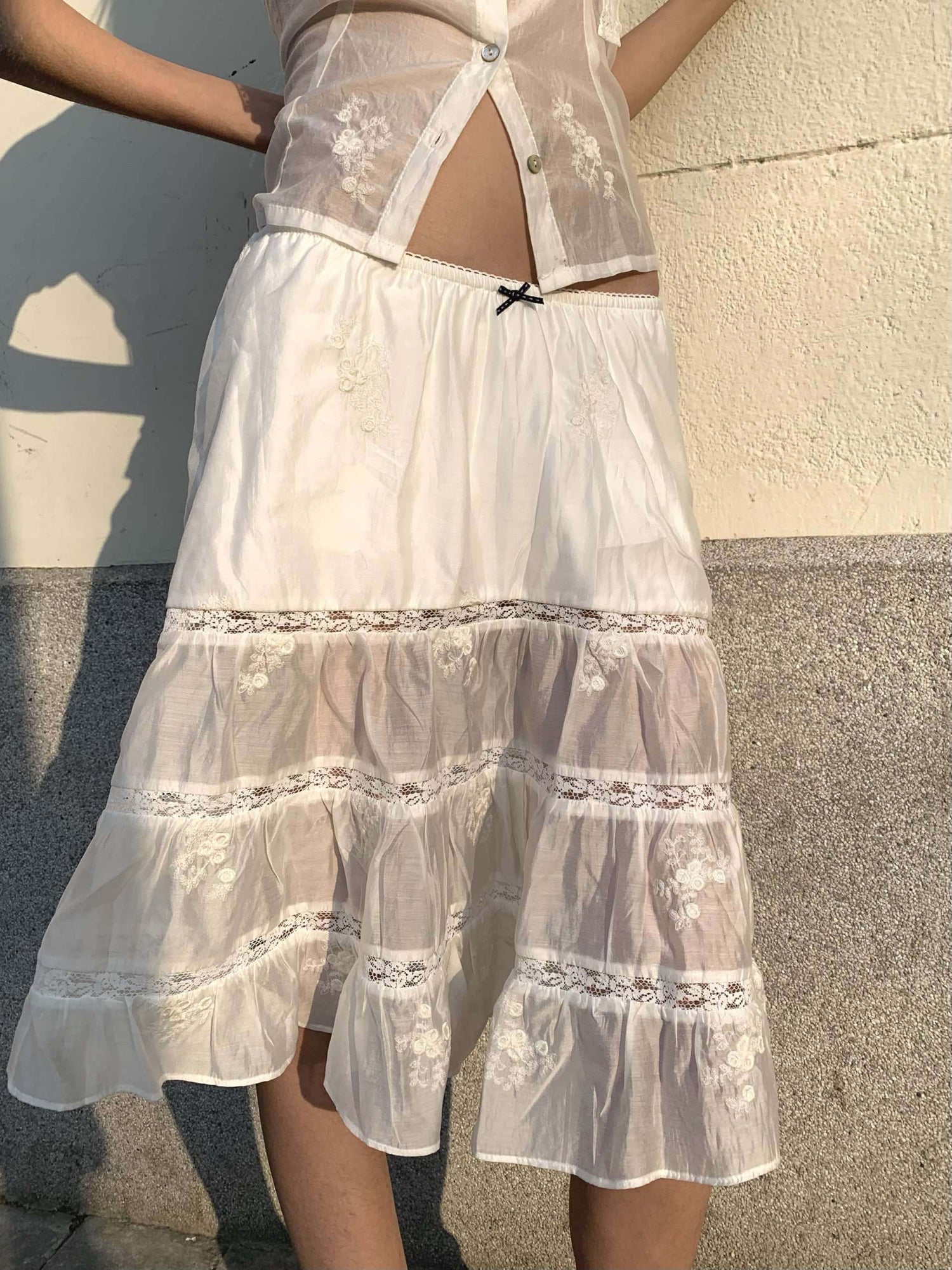 Chipchipshop_White_Lace_Embroidered_Low_Waist_A_Line_Women&
