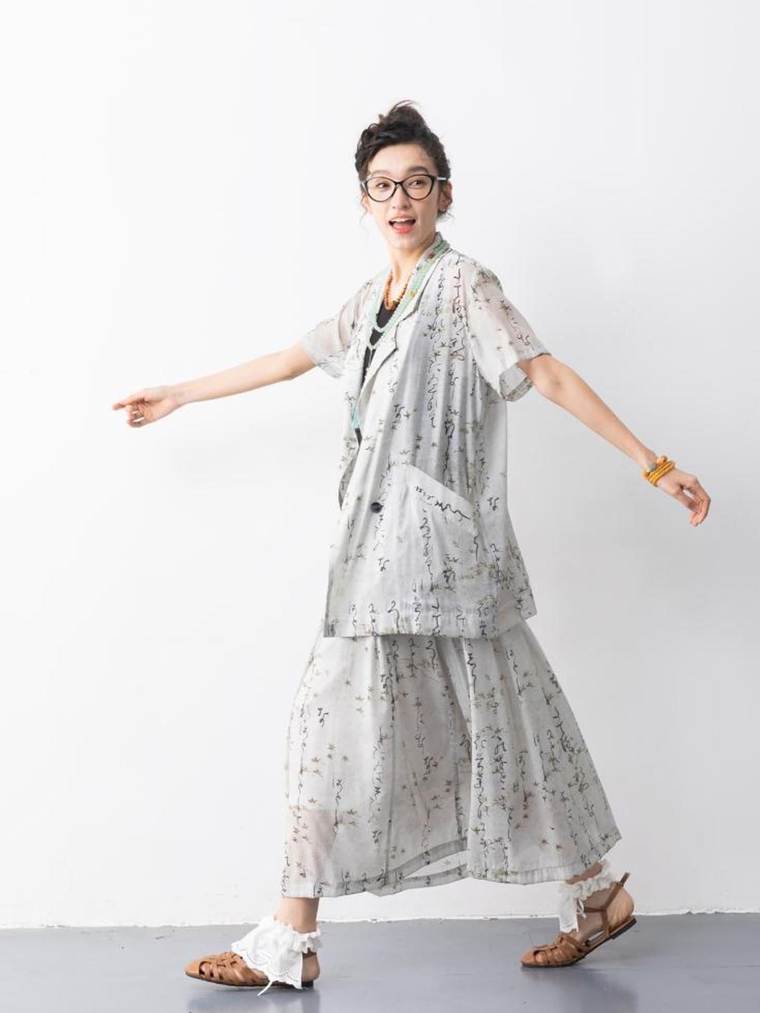 Sweet Mi Chirp Art Ink Sleeveless Suit Set Summer Urban Elegance