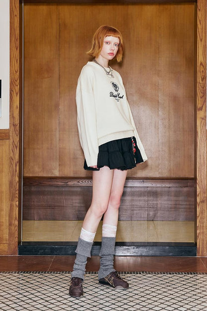 DIDDI MODA Classic Collar Knit Sweater With Bow Emblem Embroidery