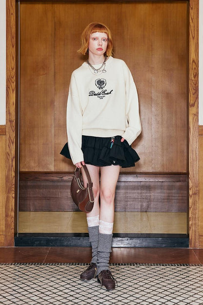 DIDDI MODA Classic Collar Knit Sweater With Bow Emblem Embroidery