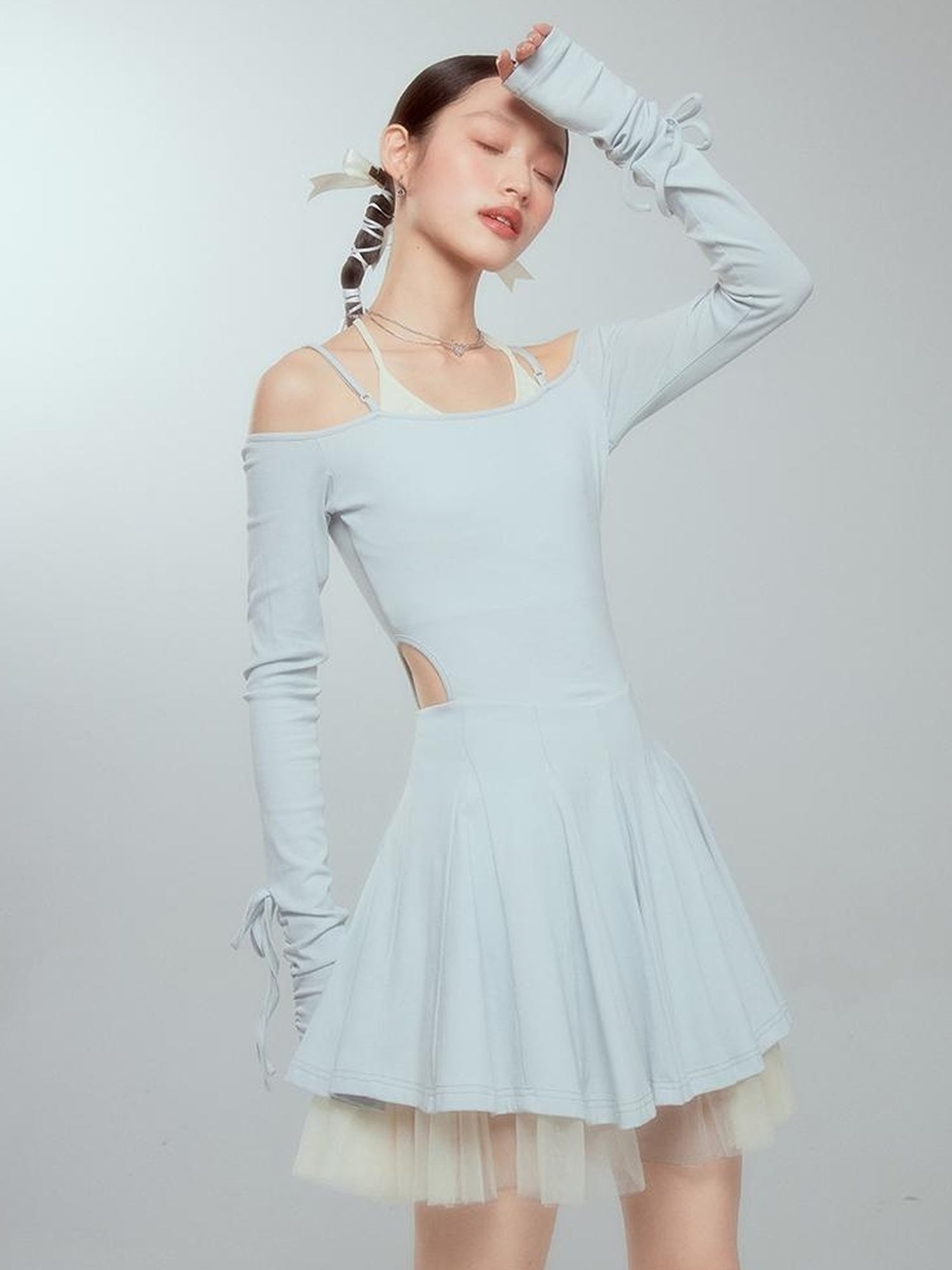 DIDDI MODA Colorblock Halter Ballet Dress With Lace Up Cutout Detail