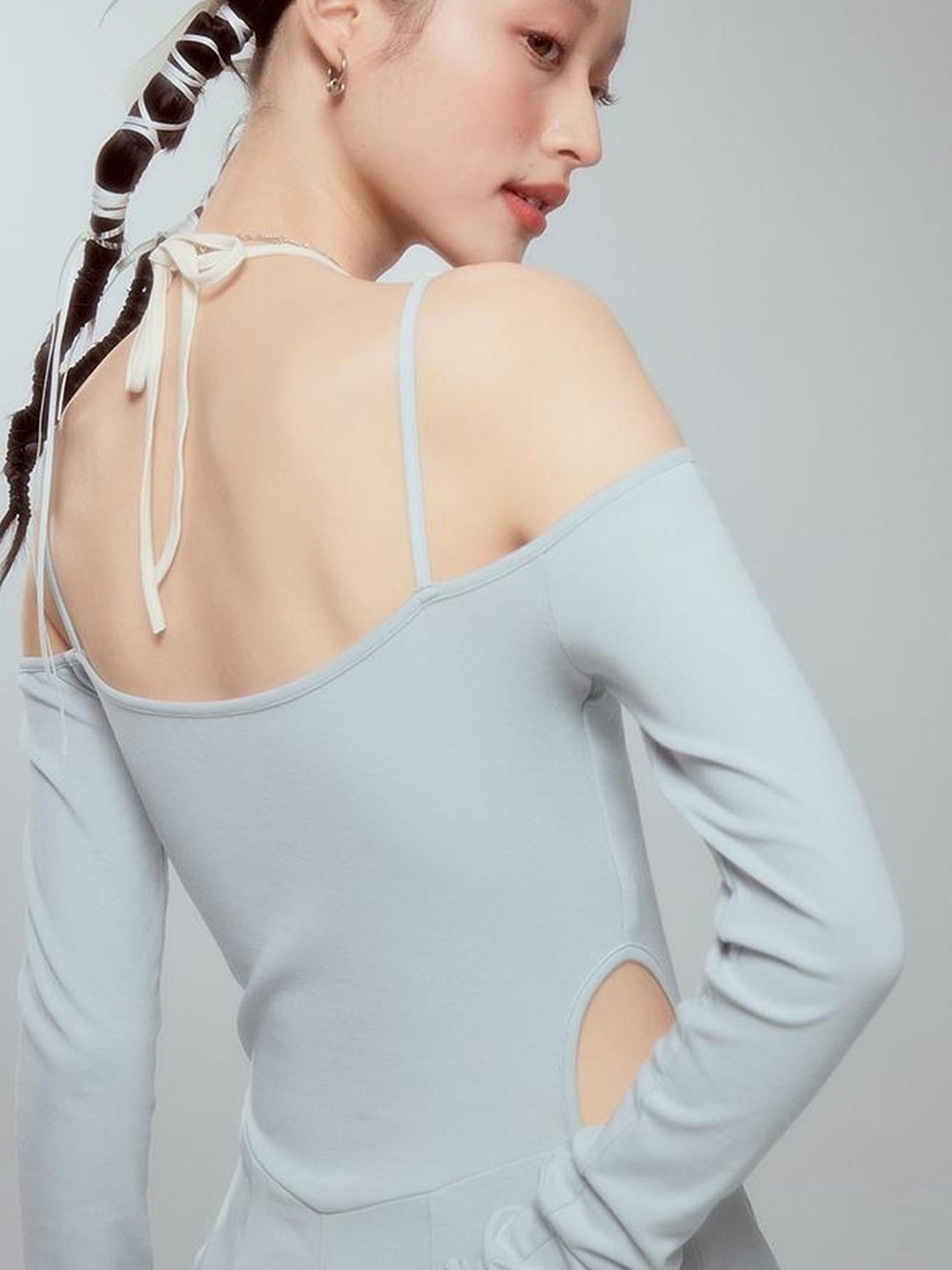 DIDDI MODA Colorblock Halter Ballet Dress With Lace Up Cutout Detail