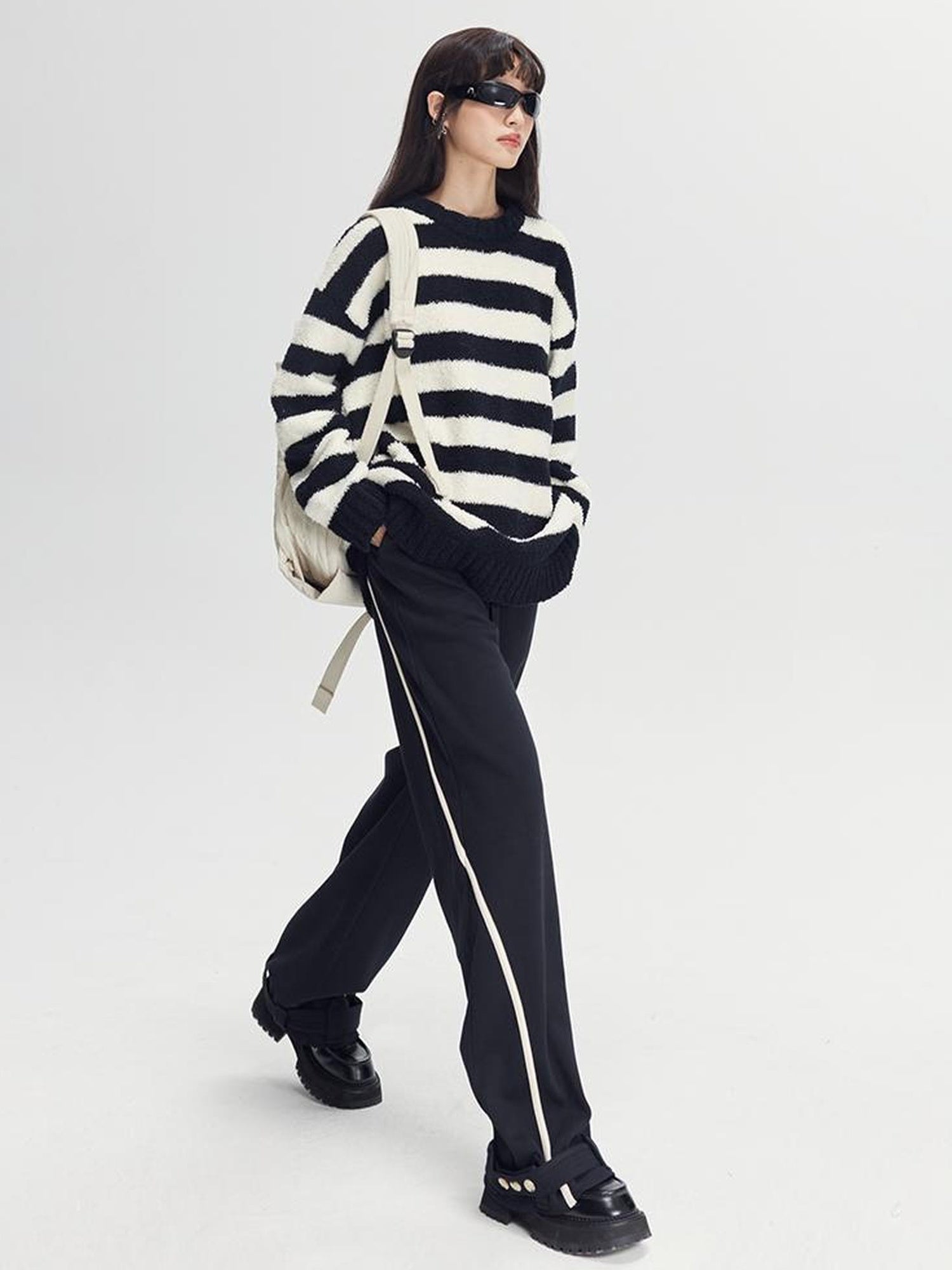 DIDDI MODA Colorblock Relaxed Jogger Pants With Adjustable Hem High Waist