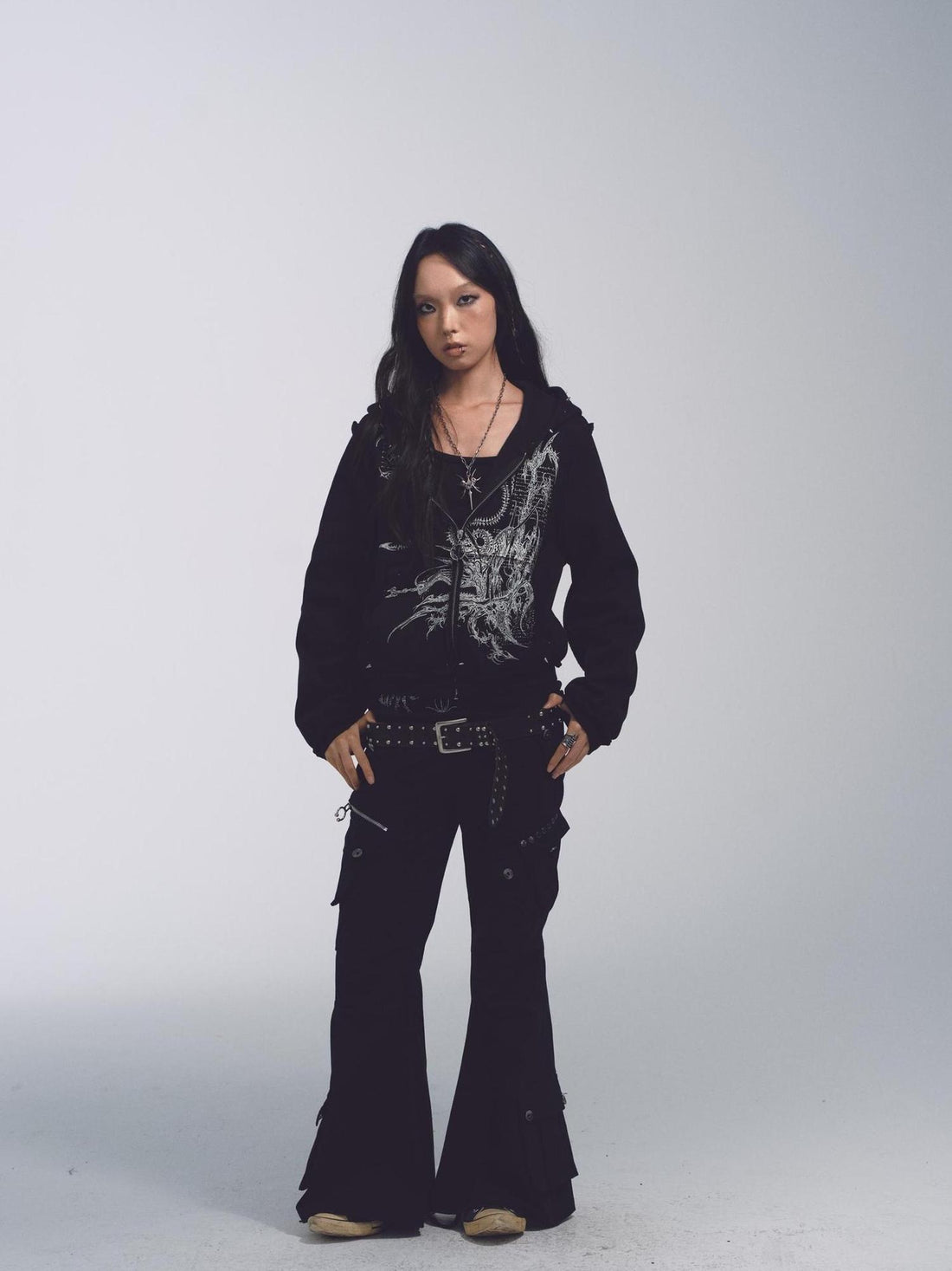 NONAME SPACE Cotton Relaxed Flared Pants With Metal Studs Multi Pockets