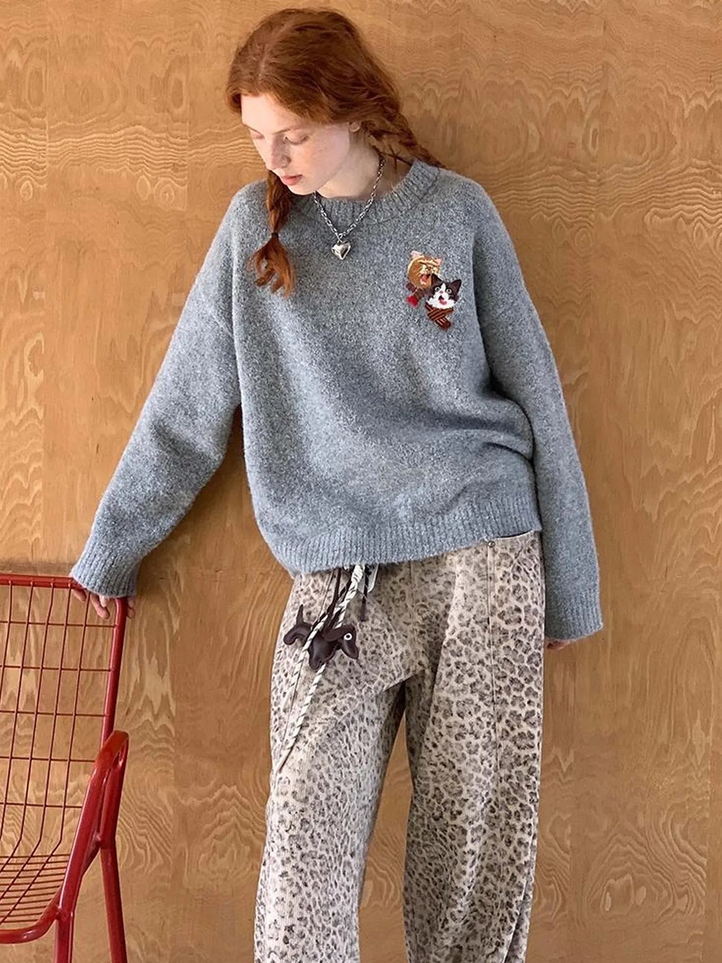 Cozy Cat Scarf Embroidery Knit Sweater