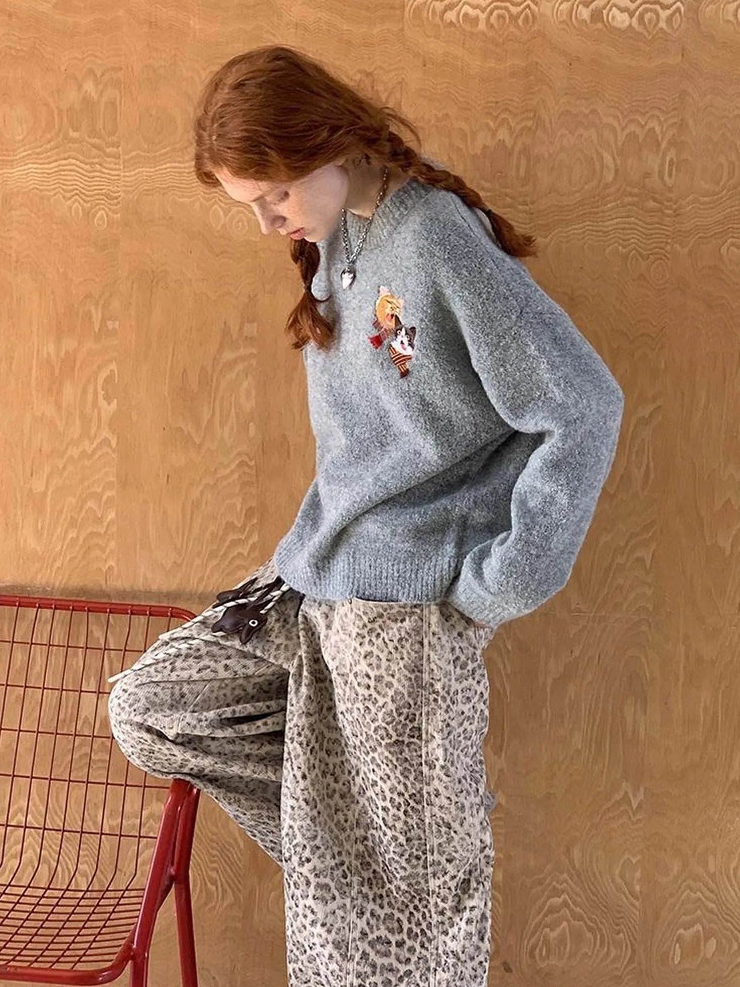 Cozy Cat Scarf Embroidery Knit Sweater