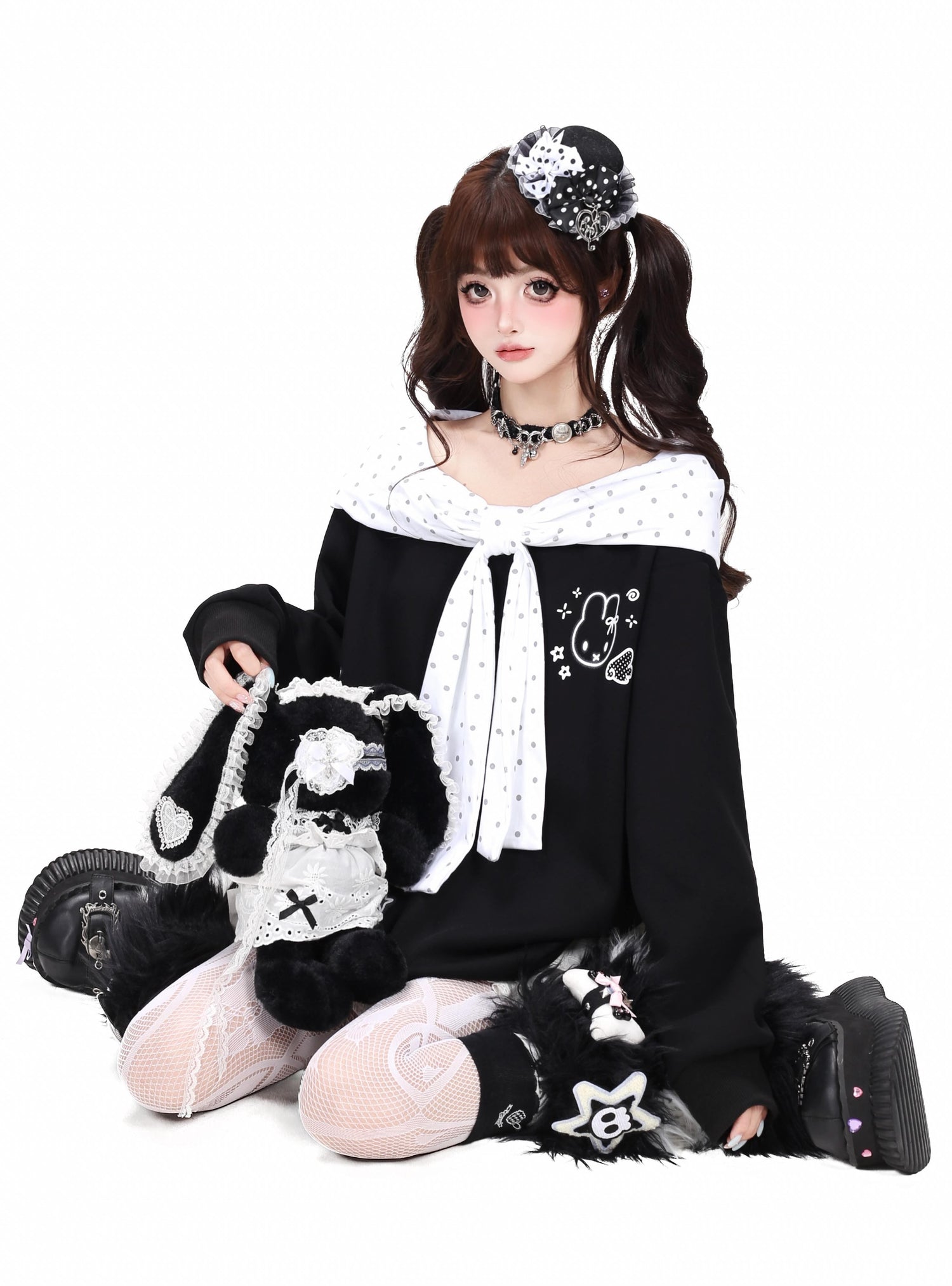 Crazy_Girl_Black_White_Polka_Dot_Cartoon_Bow_Shawl_Loose_Women&